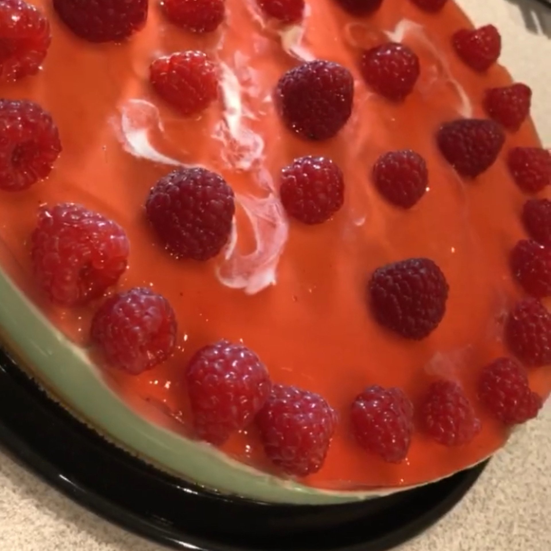 Waldmeister- Himbeer- Torte | Rezept | Kitchen Stories