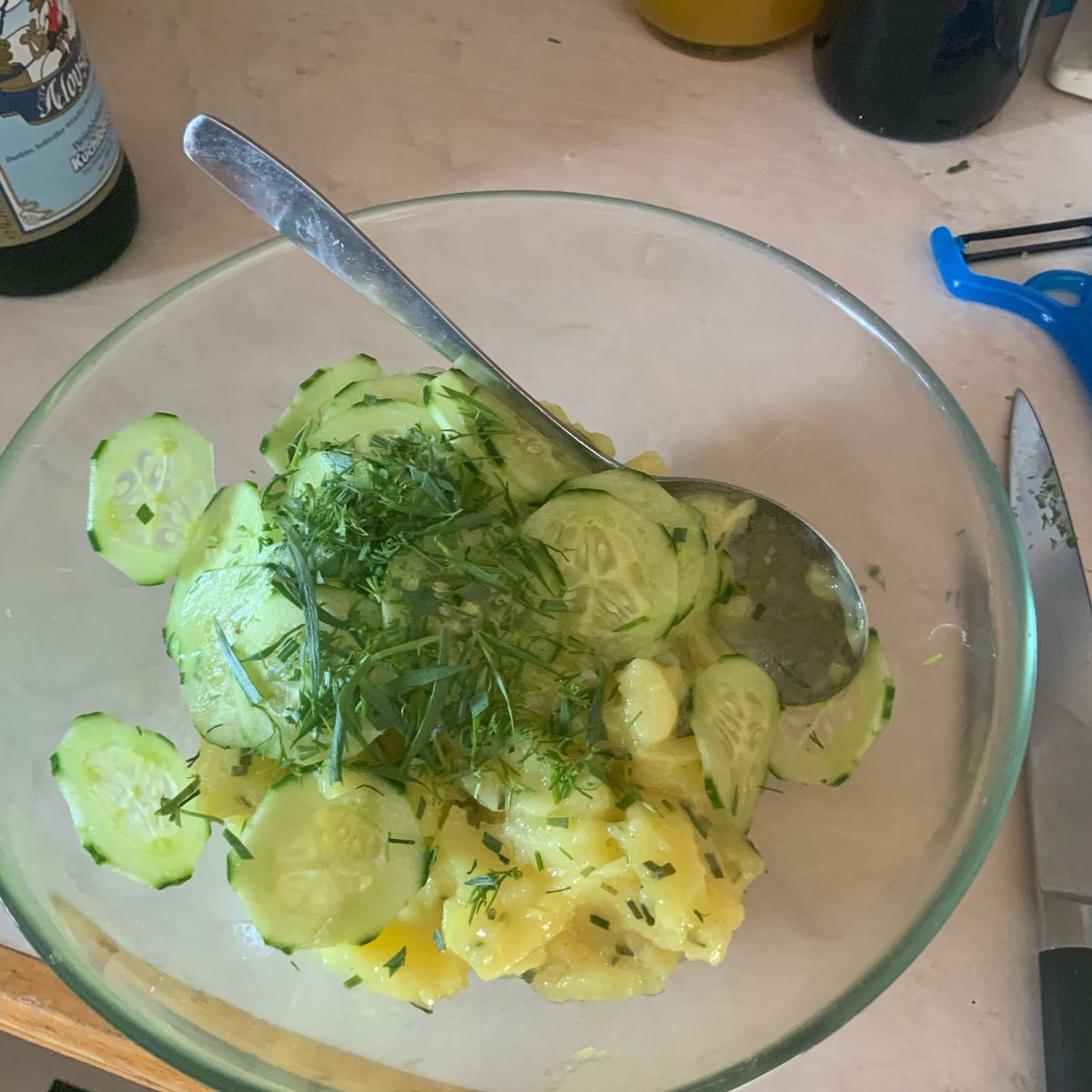 Wiener Backhendl mit Gurken-Kartoffelsalat | Rezept | Kitchen Stories