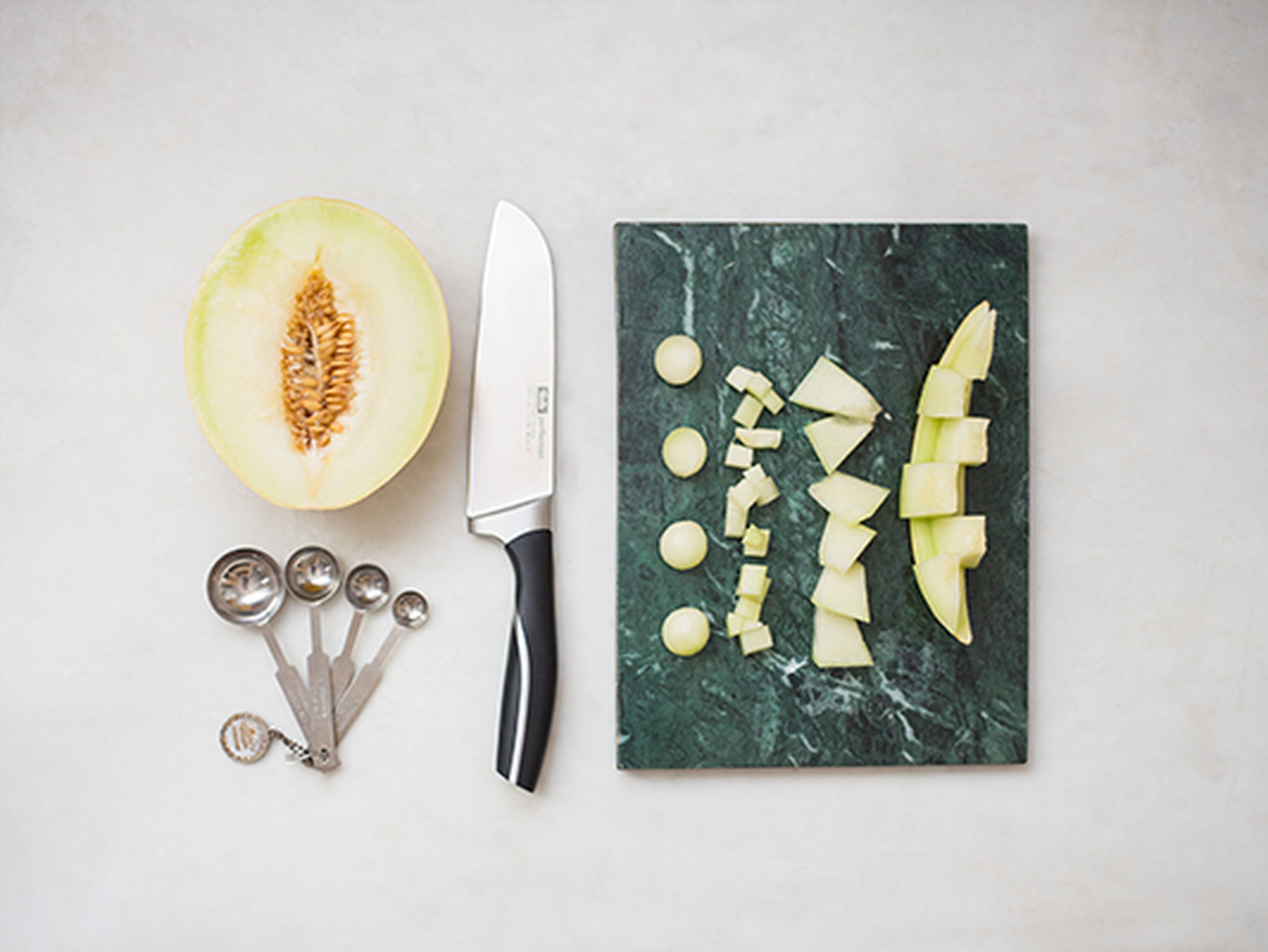 How to prepare a honeydew melon