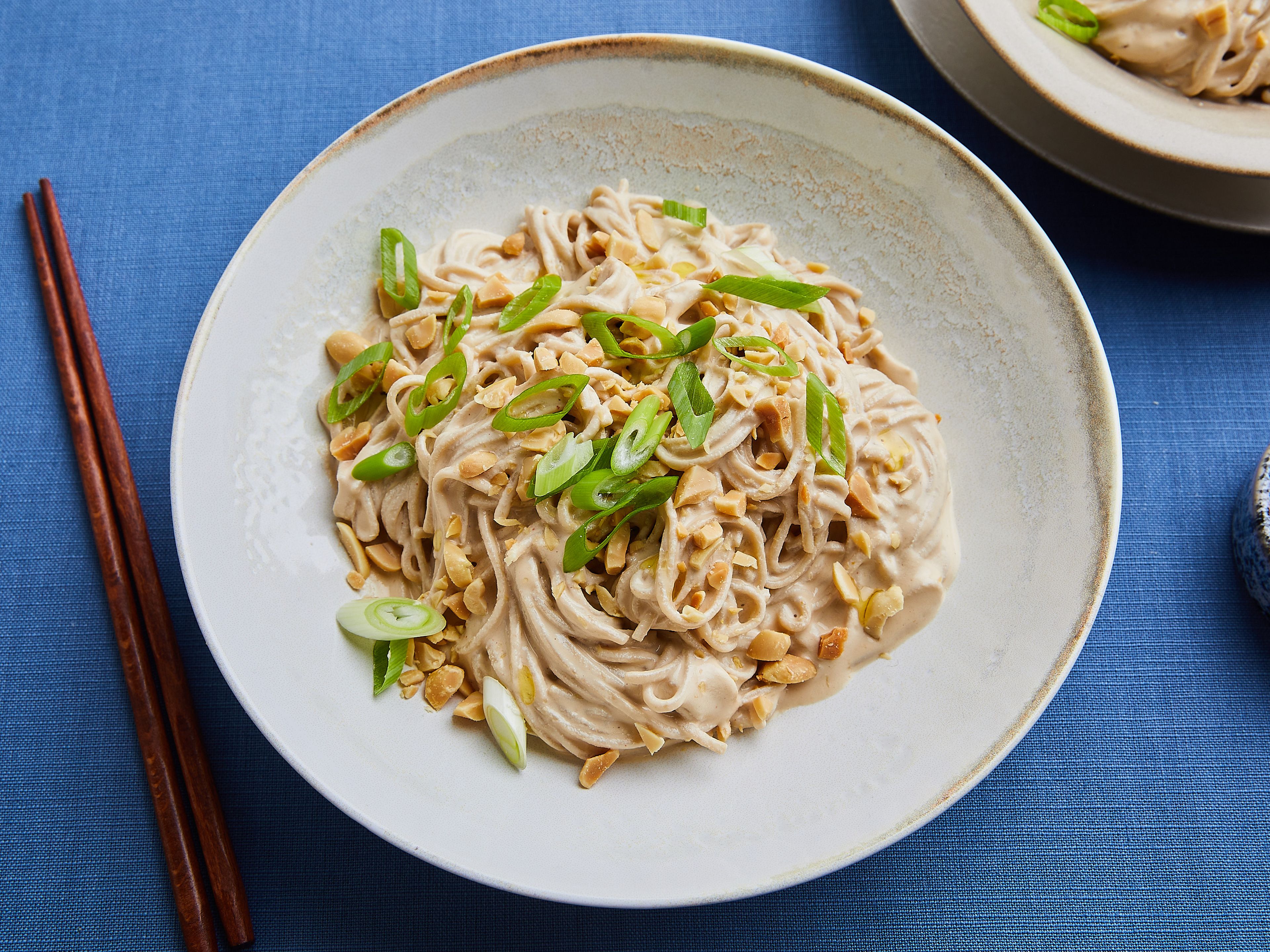 5-ingredient spicy peanut soba noodles