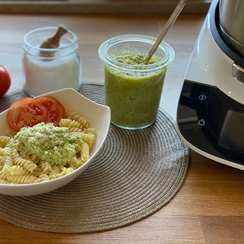 Zucchini Pesto aus dem Cookit