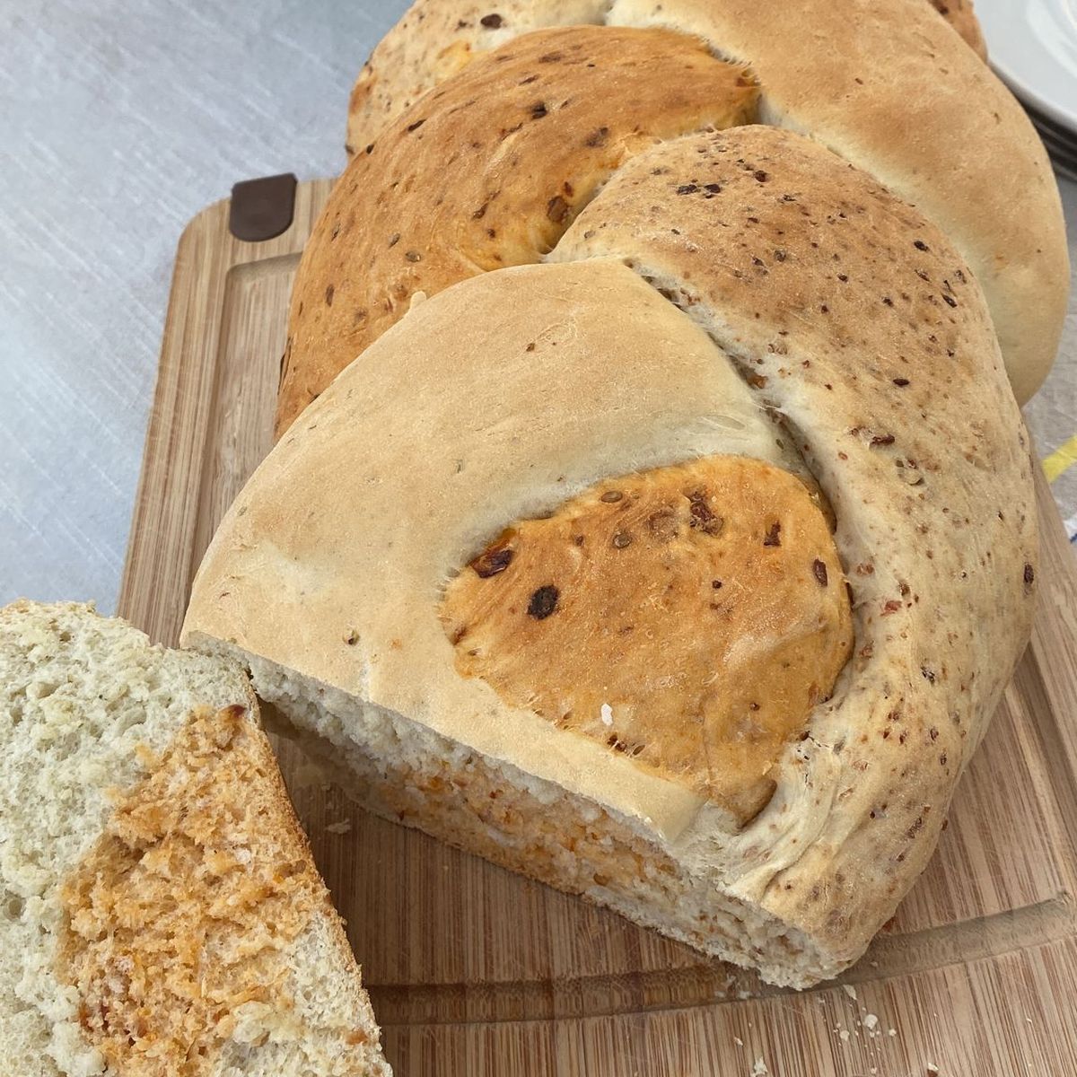 Mediterraner Brotzopf | Rezept | Kitchen Stories