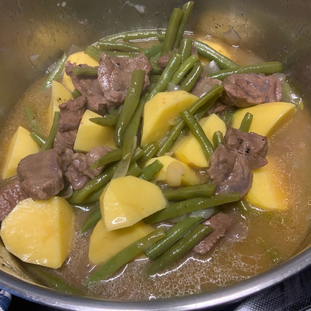 Eintopf mit grünen Bohnen, Kartoffeln und Rindfleisch | Rezept ...