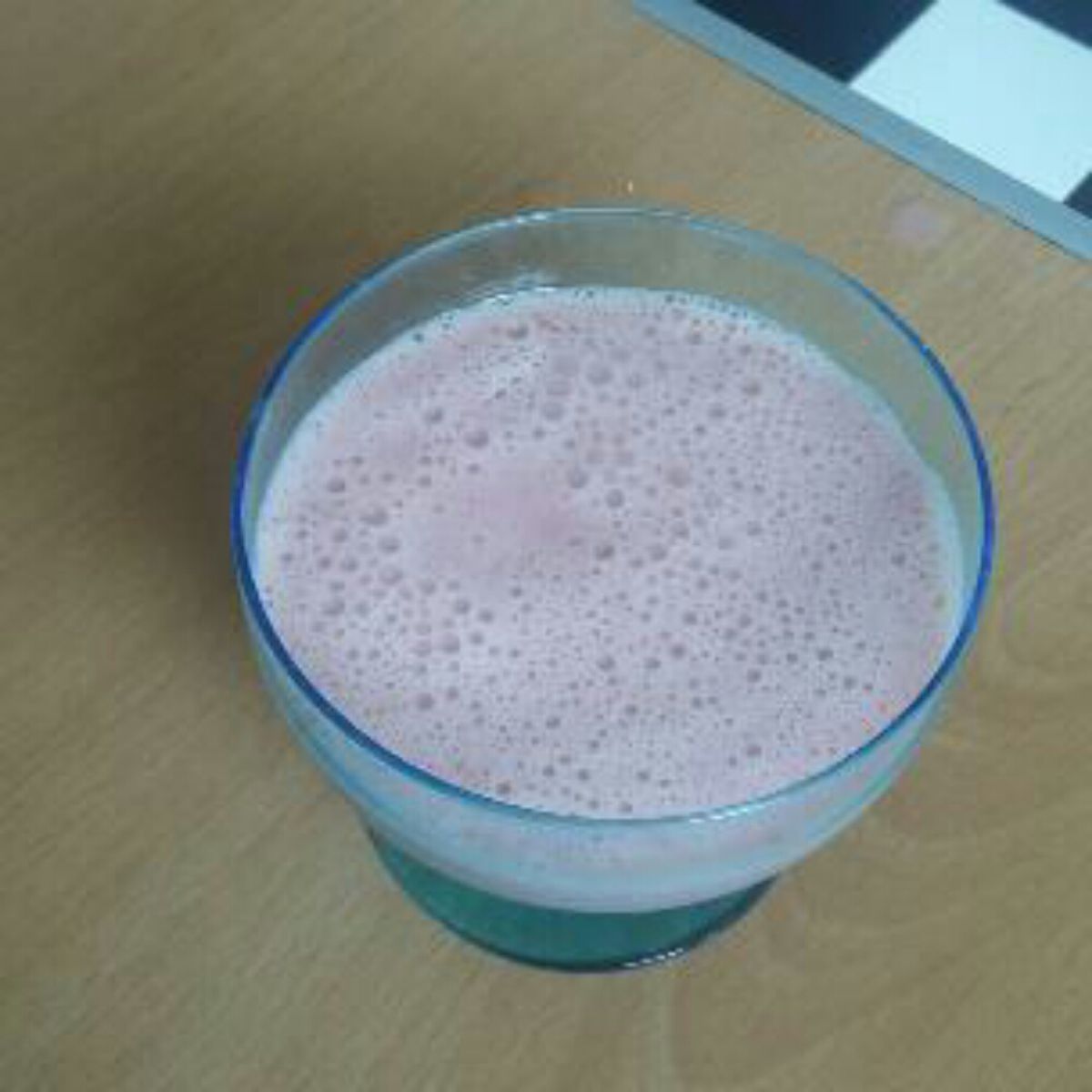 Vegan Strawberry-Cardamom Shake | Recipe | Kitchen Stories