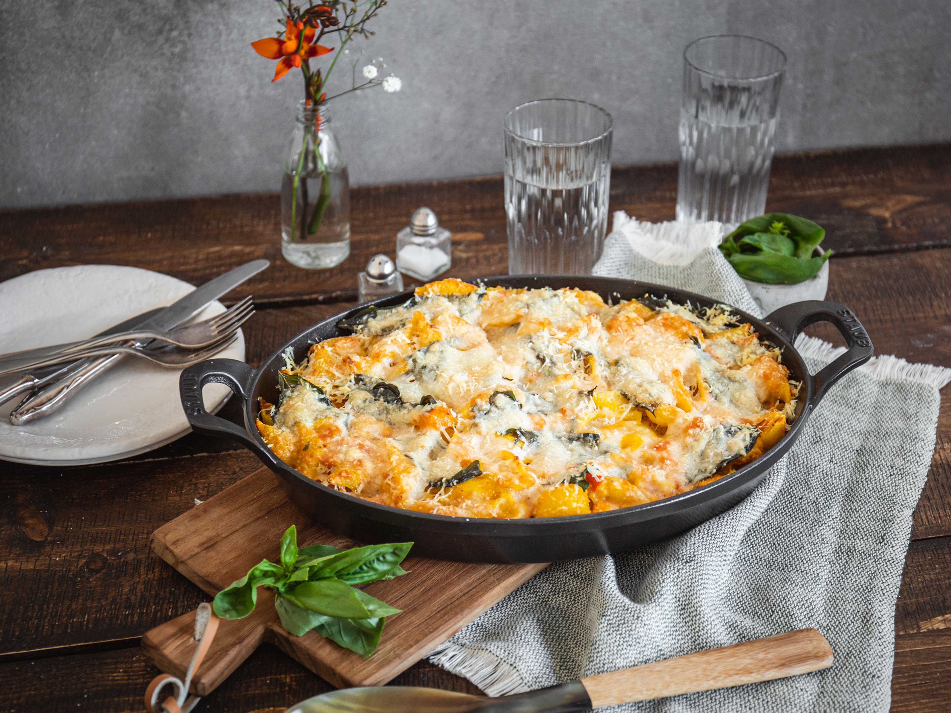 Curried pumpkin pasta bake