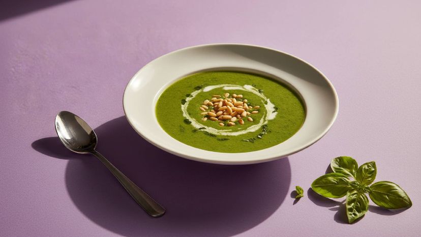 Basilikumcremesuppe für warme Sommertage