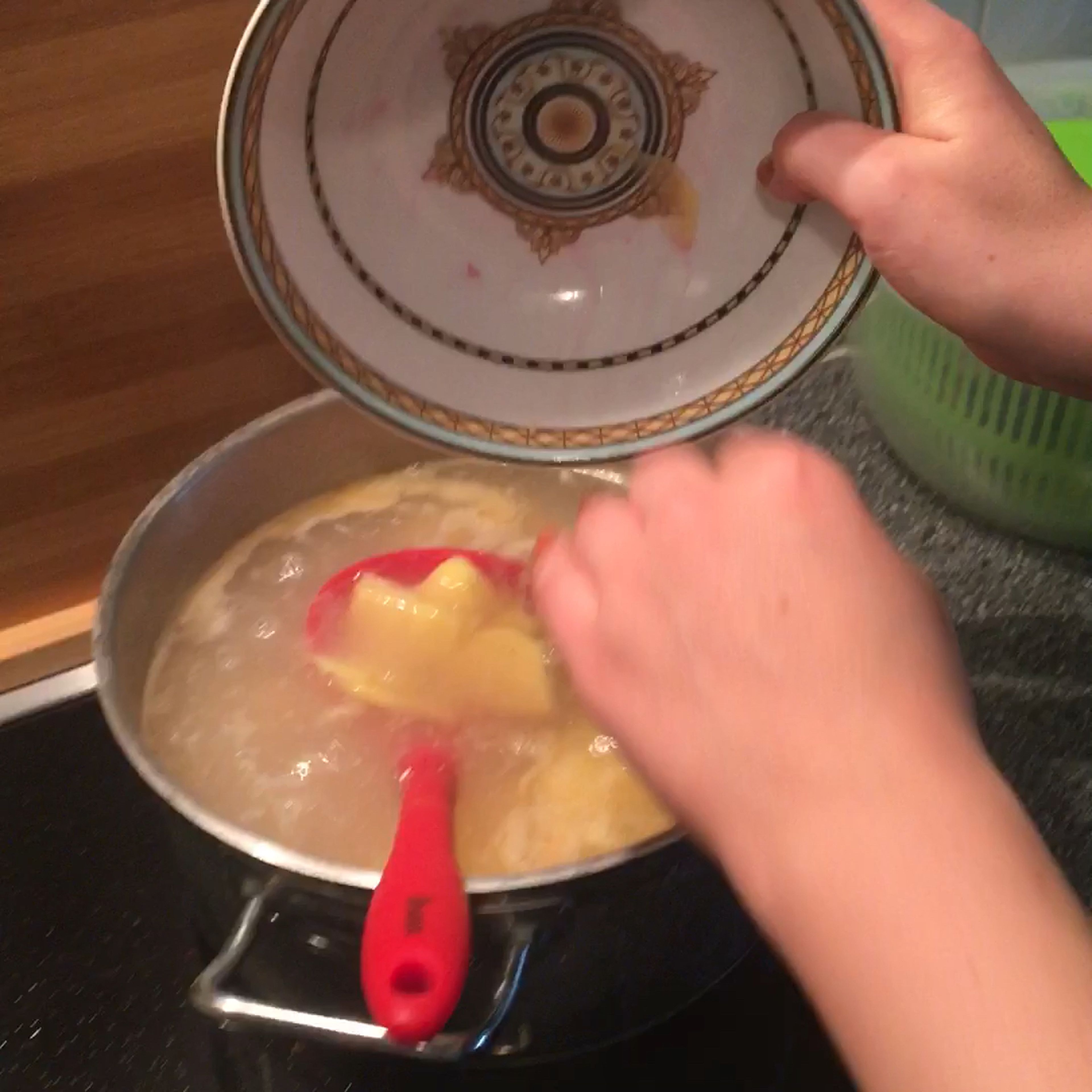 Put potatoes cabbage and bay leaves into the water when cutting is finished and your beet mix is done. Add a spoon of salt