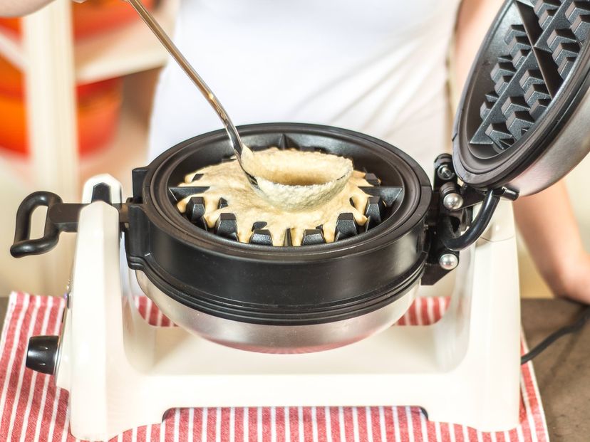 Fluffige Waffeln mit Apfel-Zimt-Chutney | Rezept | Kitchen Stories