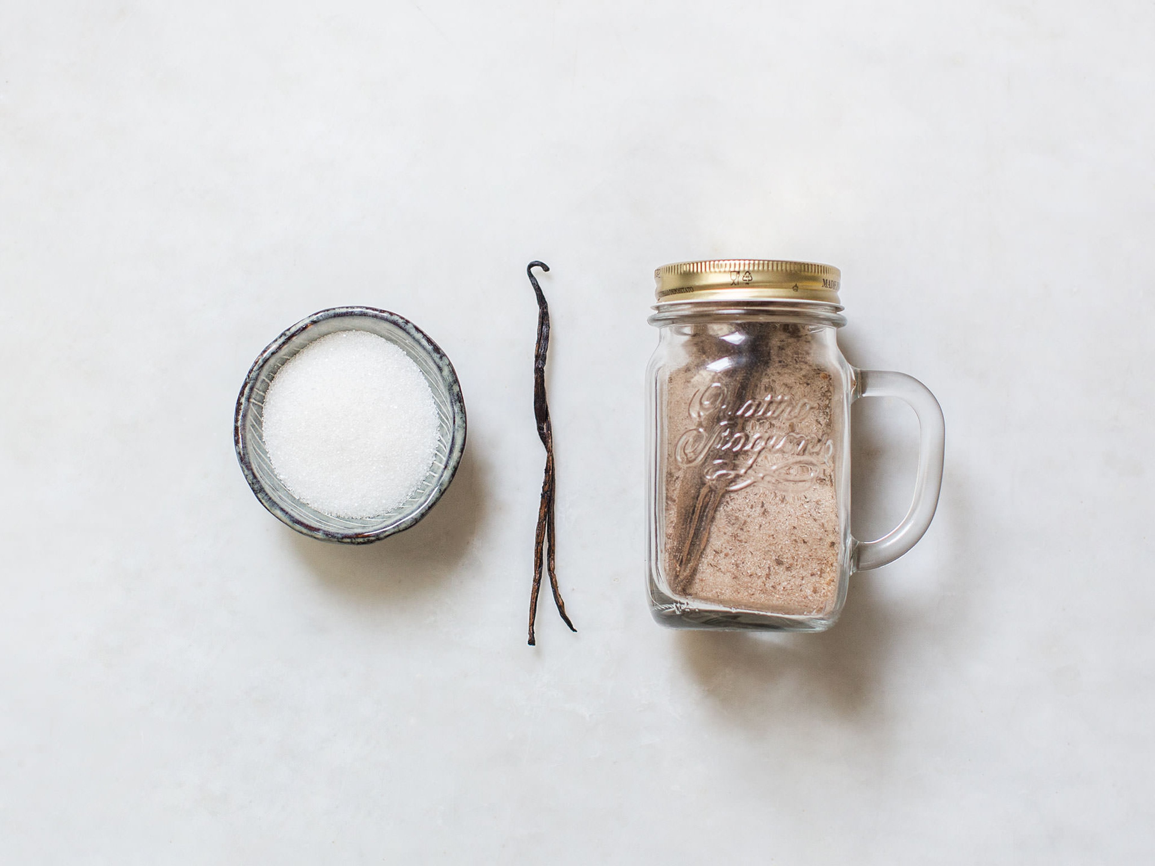 Homemade vanilla sugar