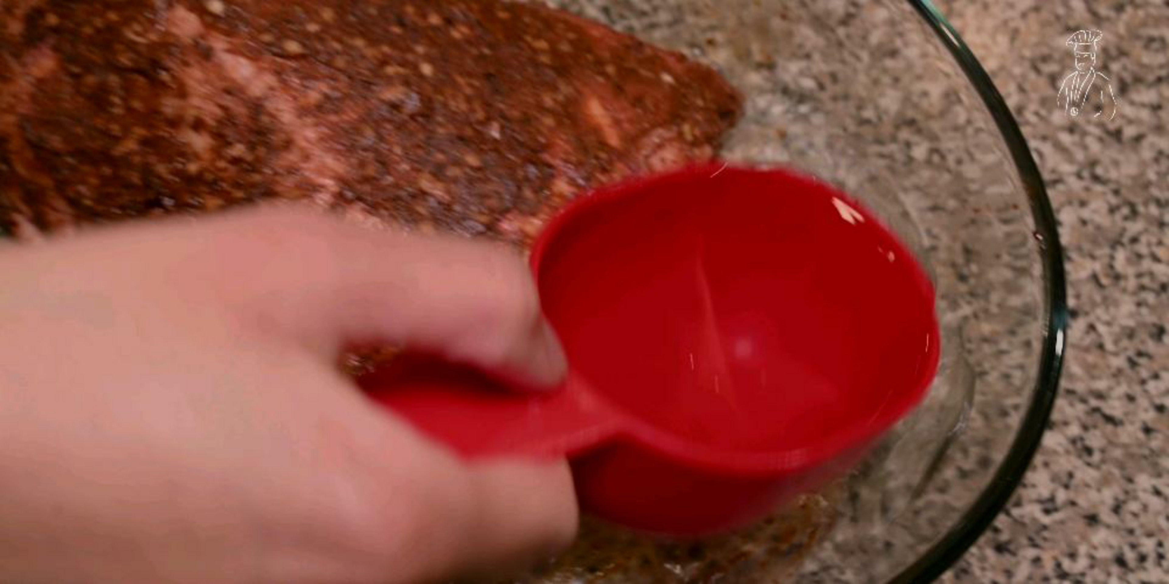 Pour 2 cups of water into the oven dish.