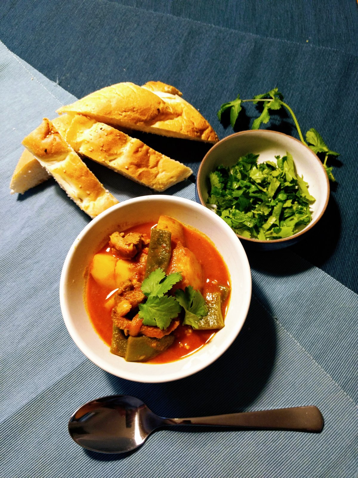 Einfaches orientalisches Lamm-Curry aus dem Cookit | Rezept | Kitchen ...