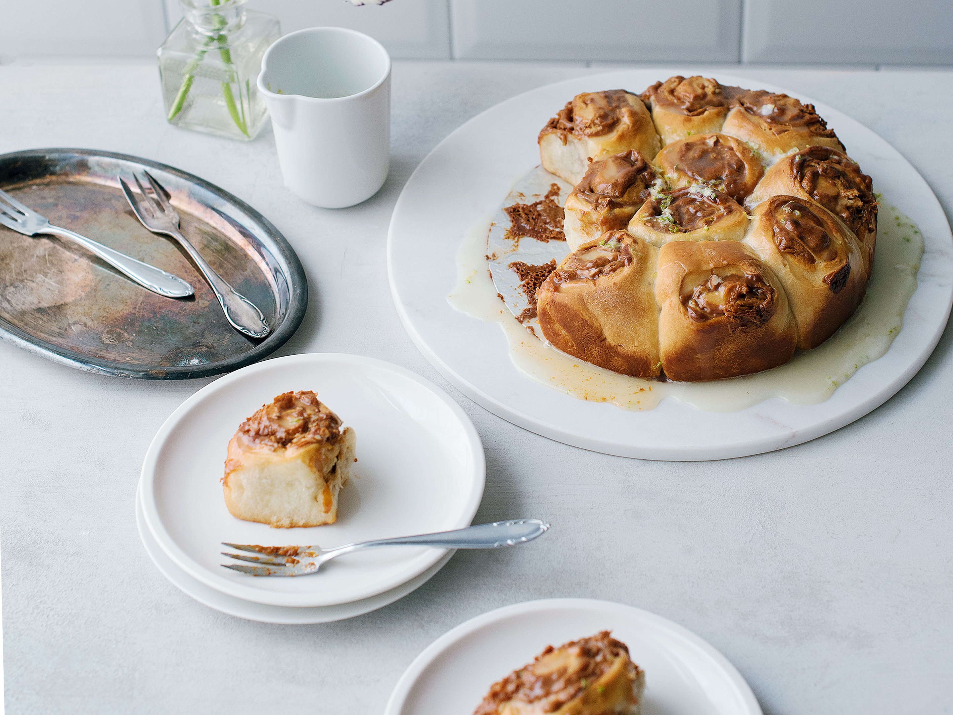 Dulce de leche cinnamon rolls