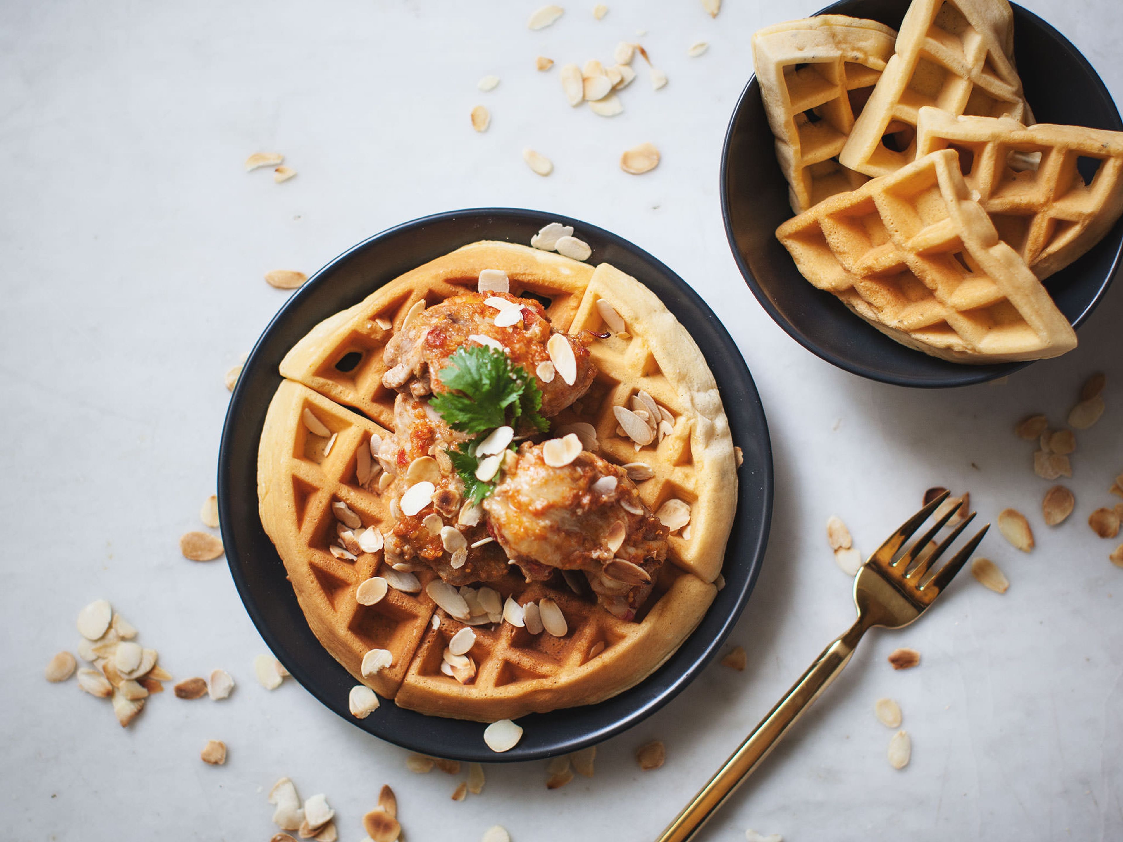 Mexikanisches Huhn mit Maiswaffeln