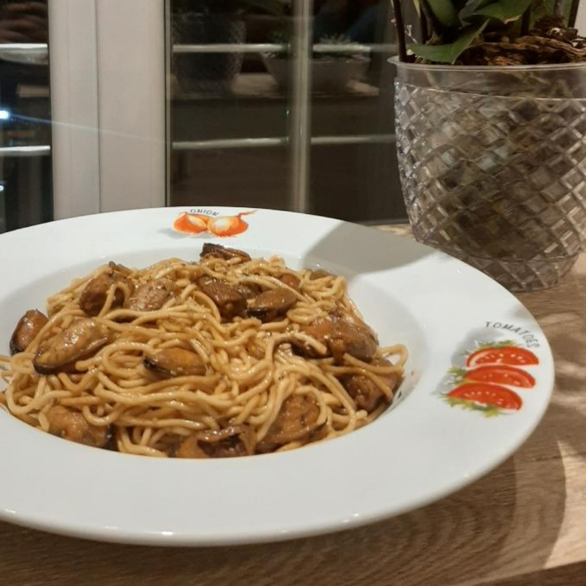 Belgian-style mussel meat noodle | Recipe | Kitchen Stories