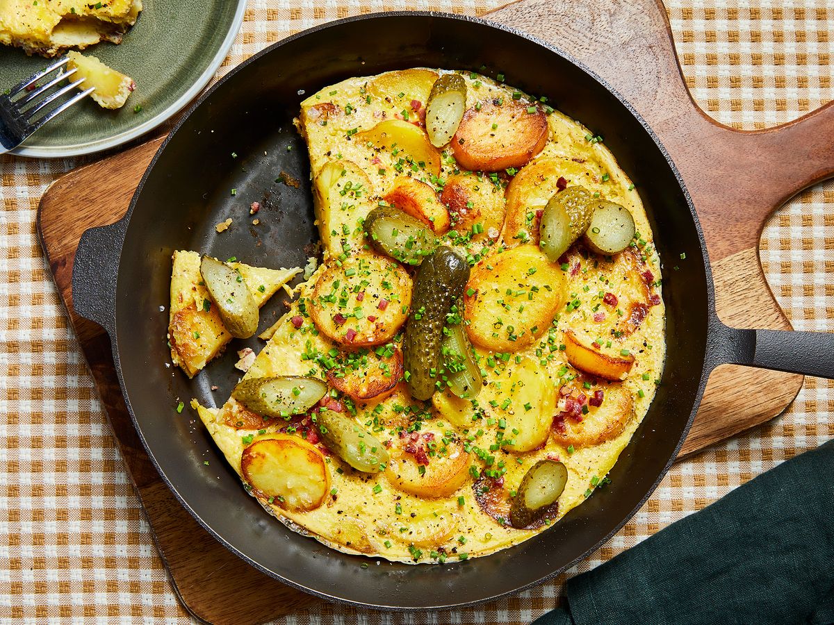 German potato frittata (Bauernfrühstück) | Recipe | Kitchen Stories