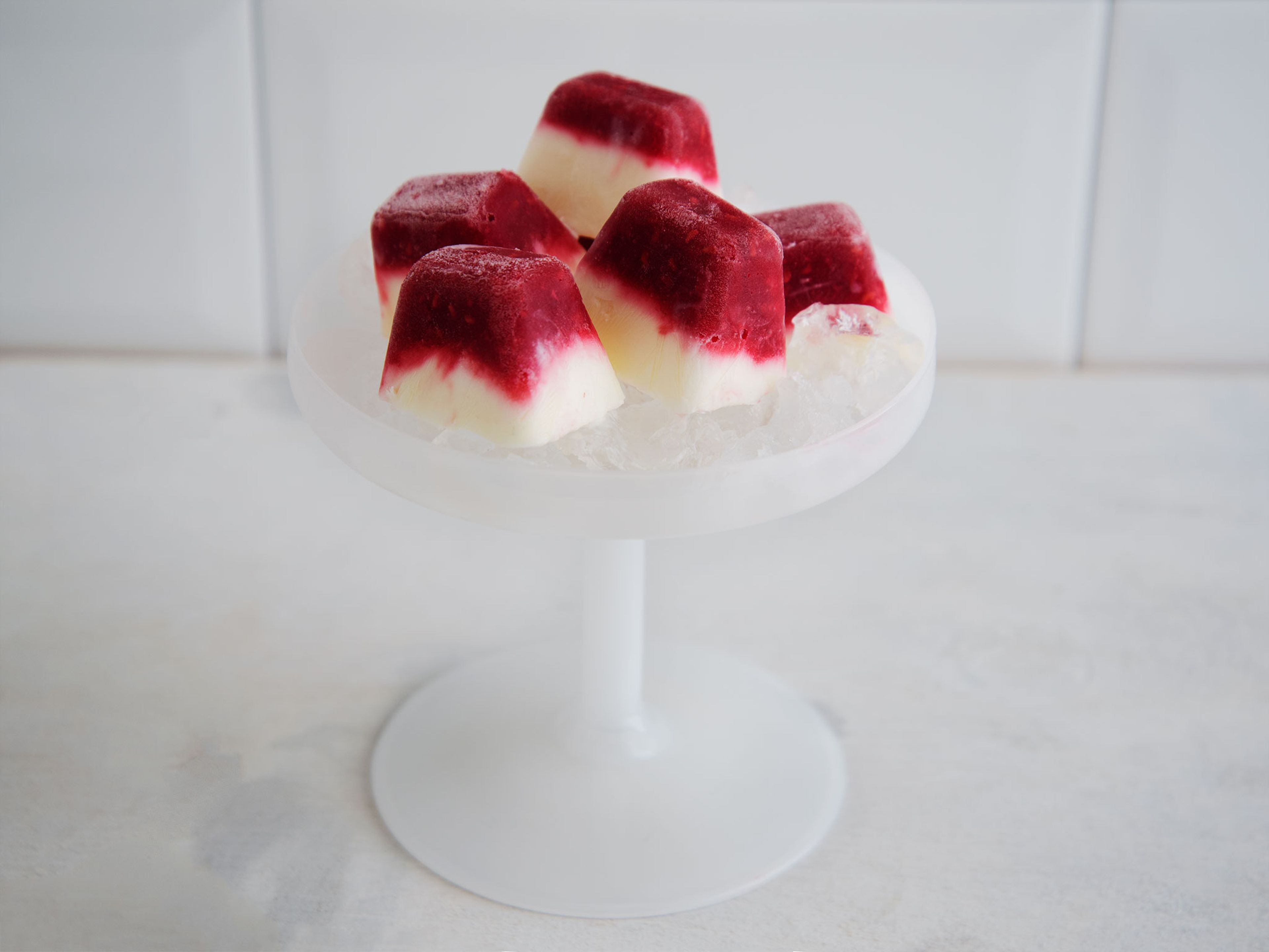 Raspberry frozen yogurt bites