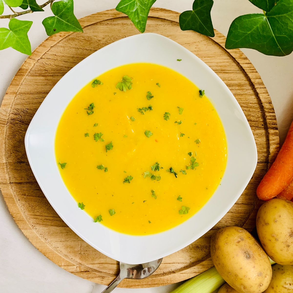 Vegetable soup | Recipe | Kitchen Stories