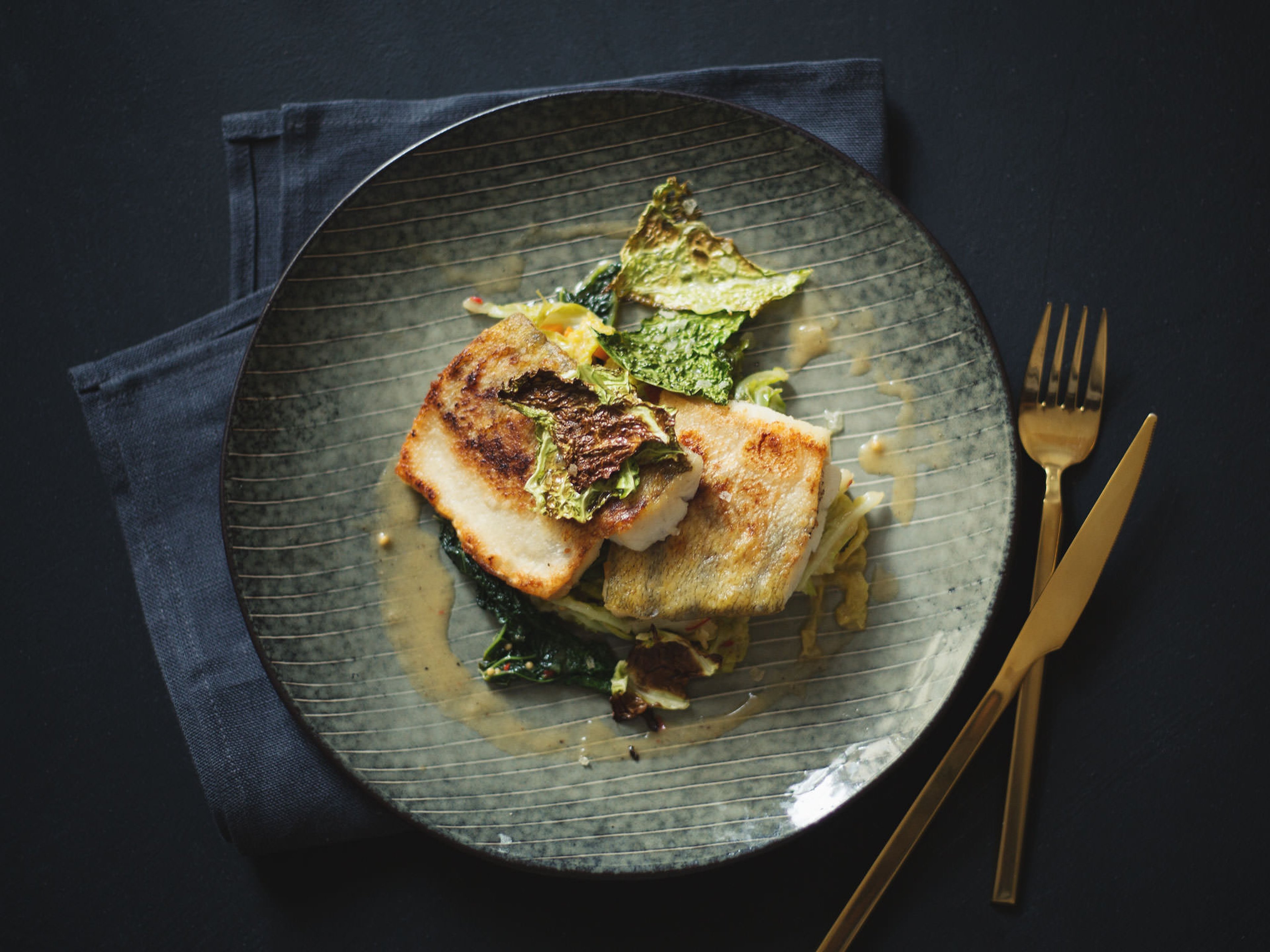 Perch filet with savoy cabbage