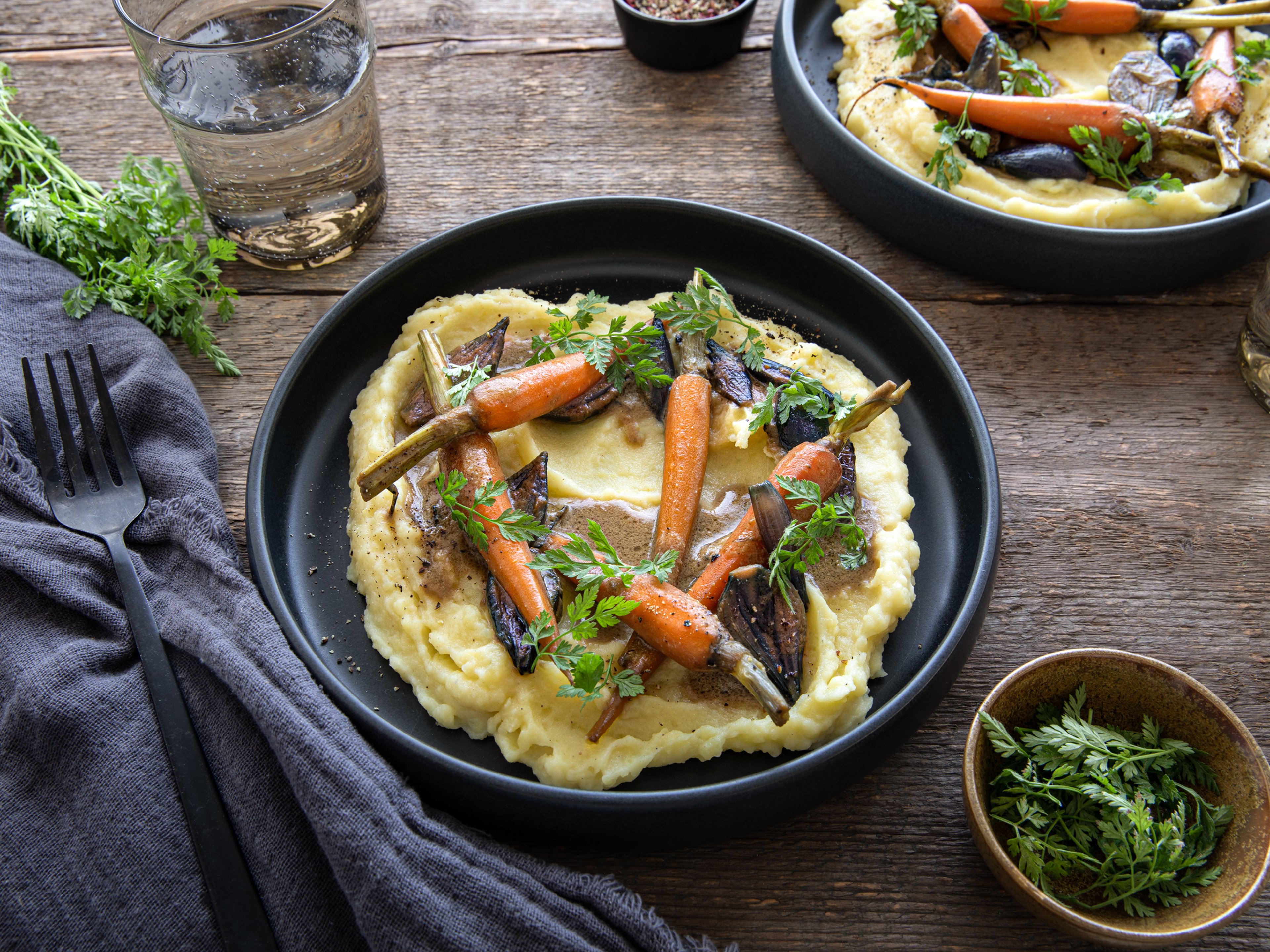 Kartoffelpüree mit glasierten Miso-Schalotten