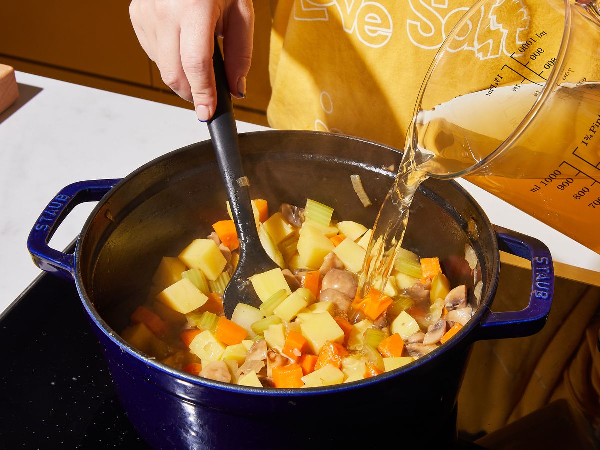 Creamy chicken and vegetable soup | Recipe | Kitchen Stories