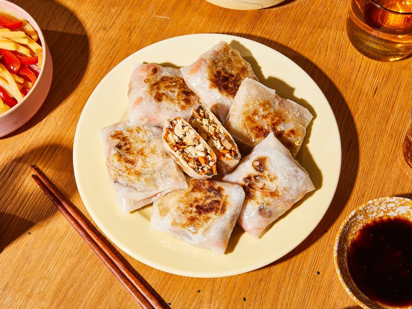 Crispy vegan rice paper dumplings