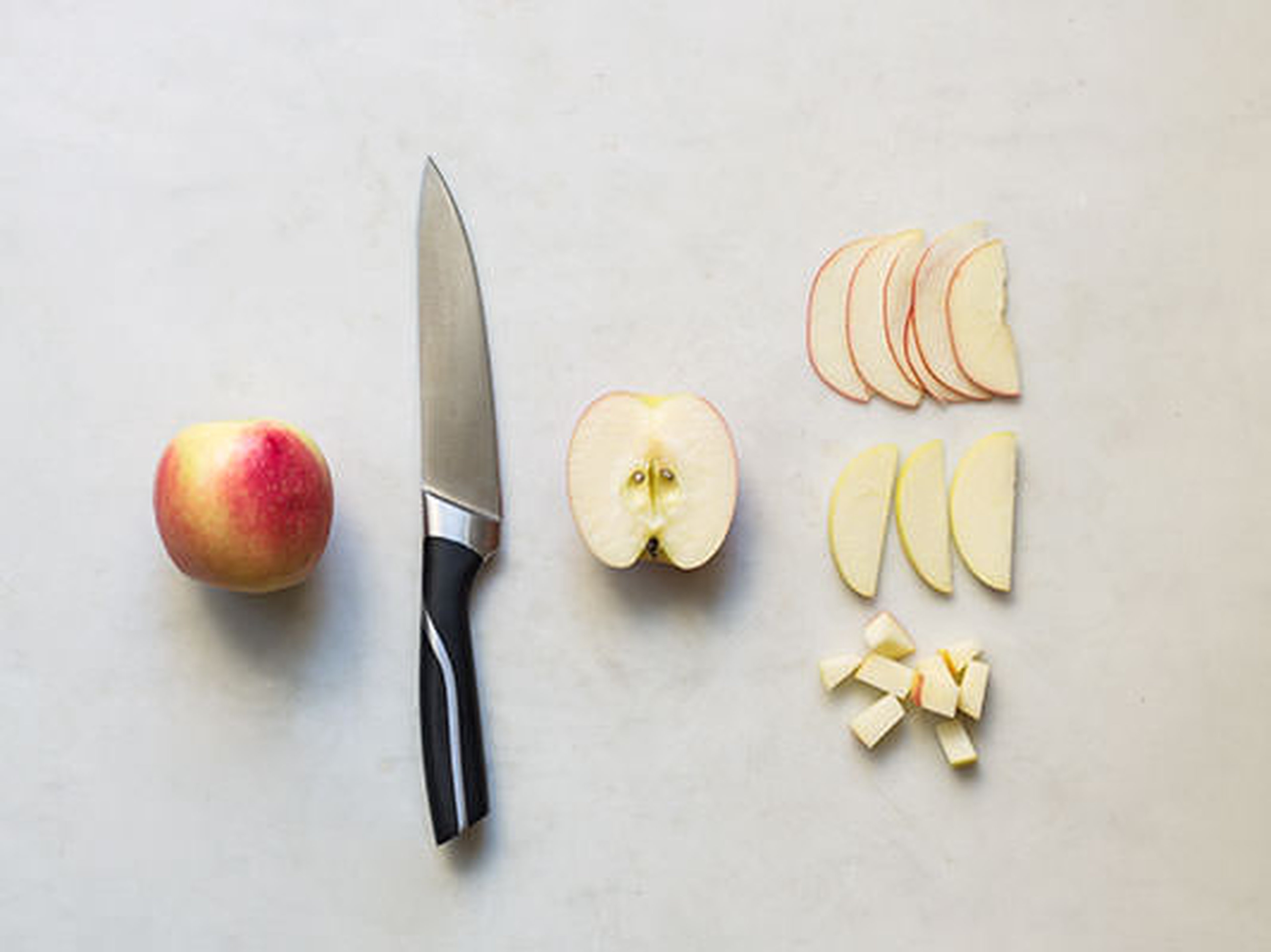 Apfel geschickt schneiden