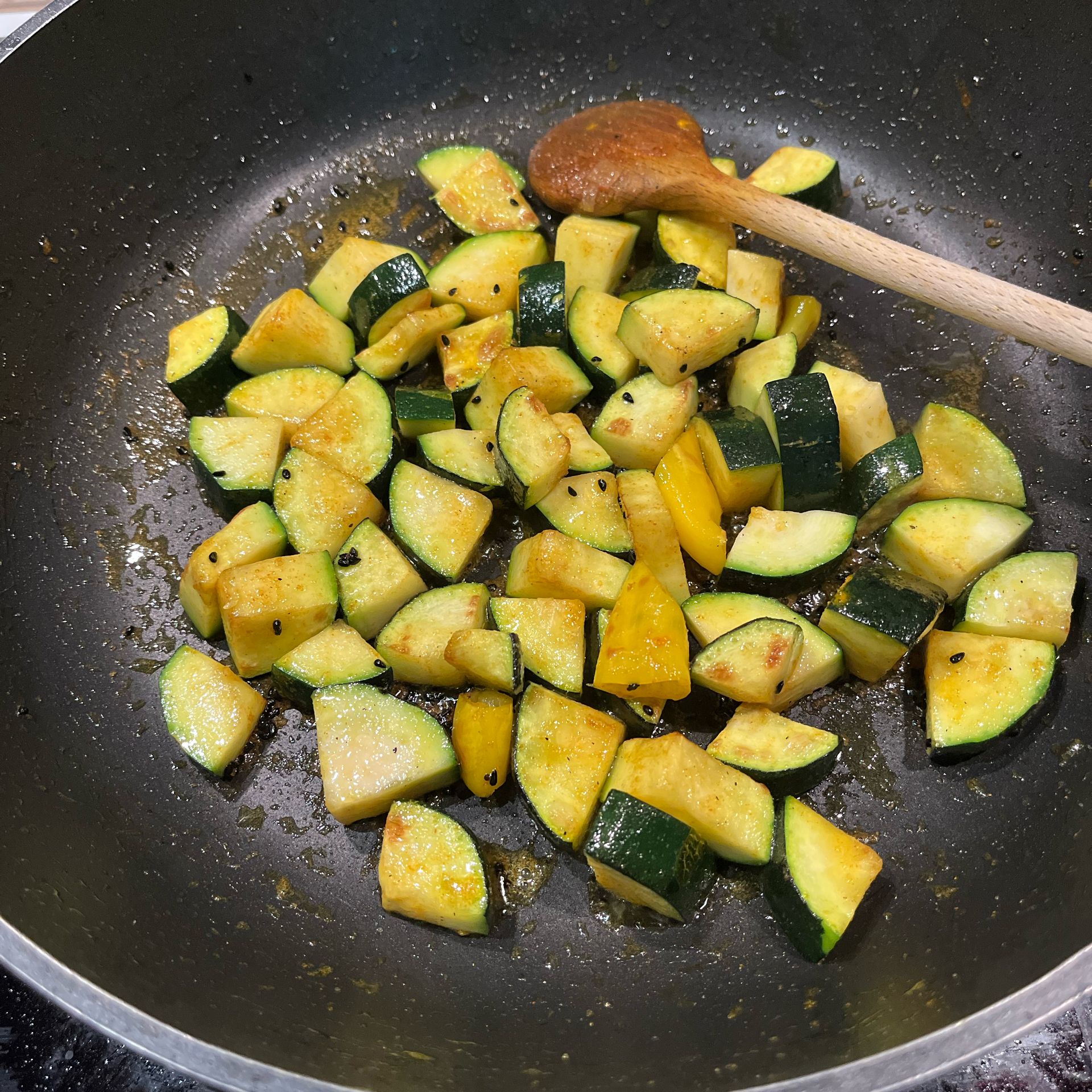 Zucchini with black cumin Recipe Kitchen Stories