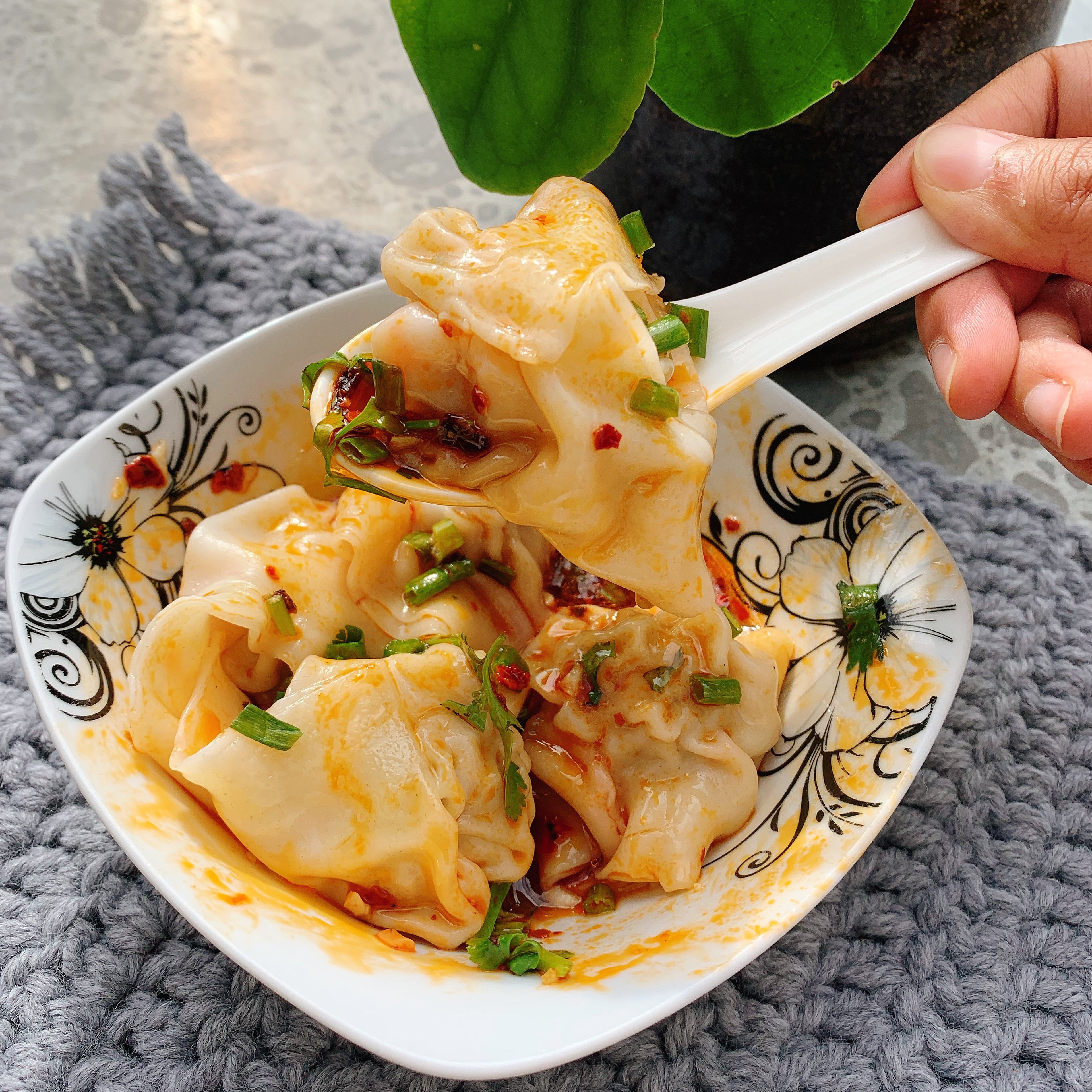 Sichuan-style spicy wontons
