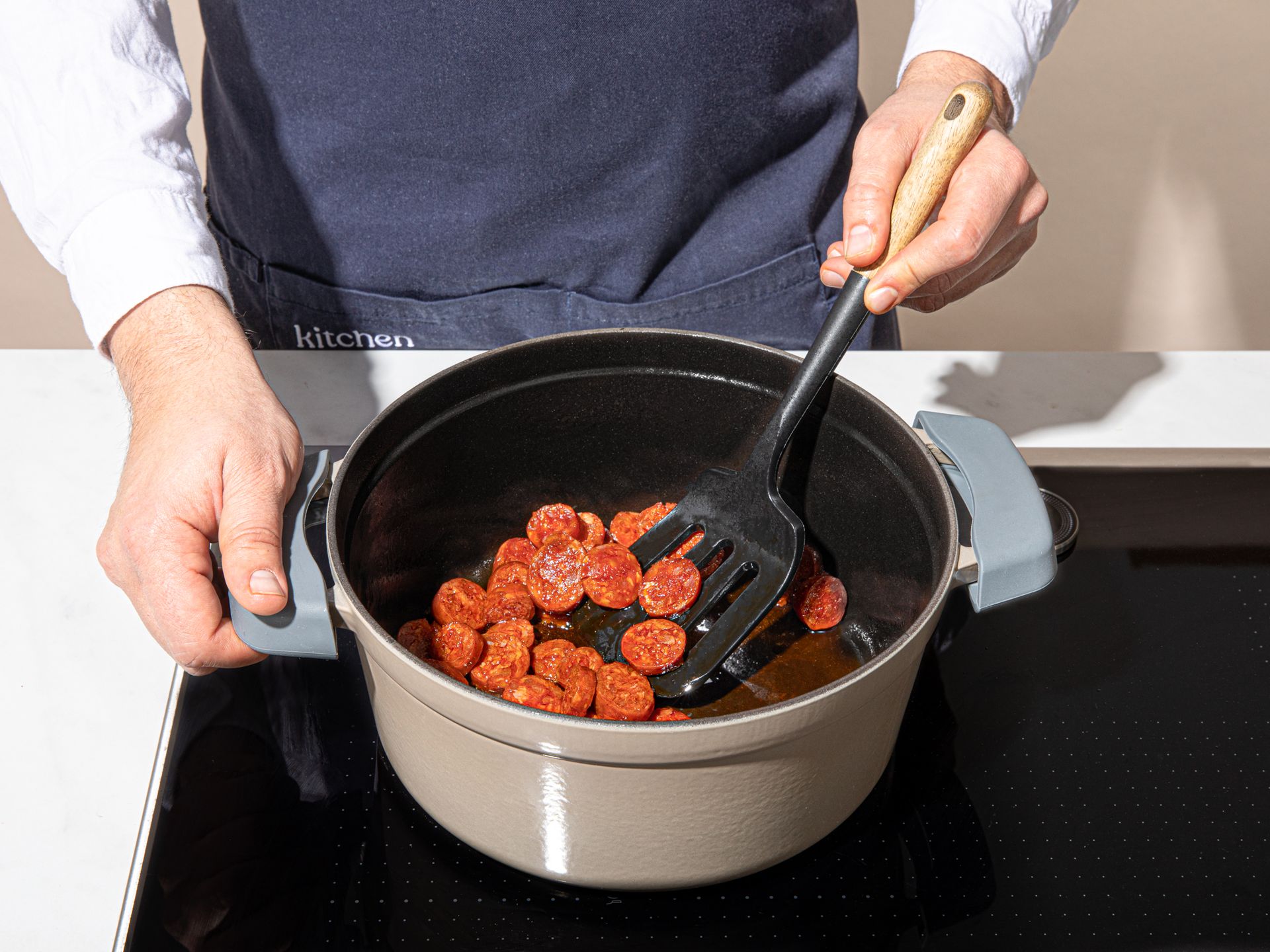 Chorizo-Hähnchen-Paella | Rezept | Kitchen Stories
