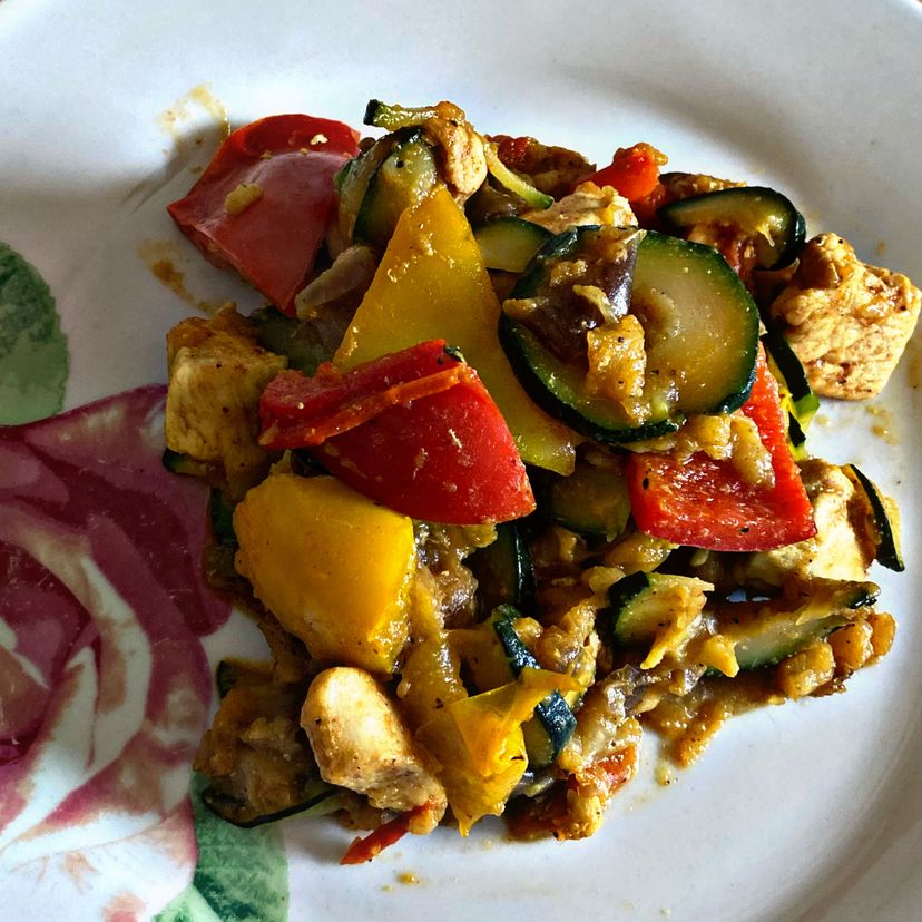 Leckeres Gemüse mit Hähnchen