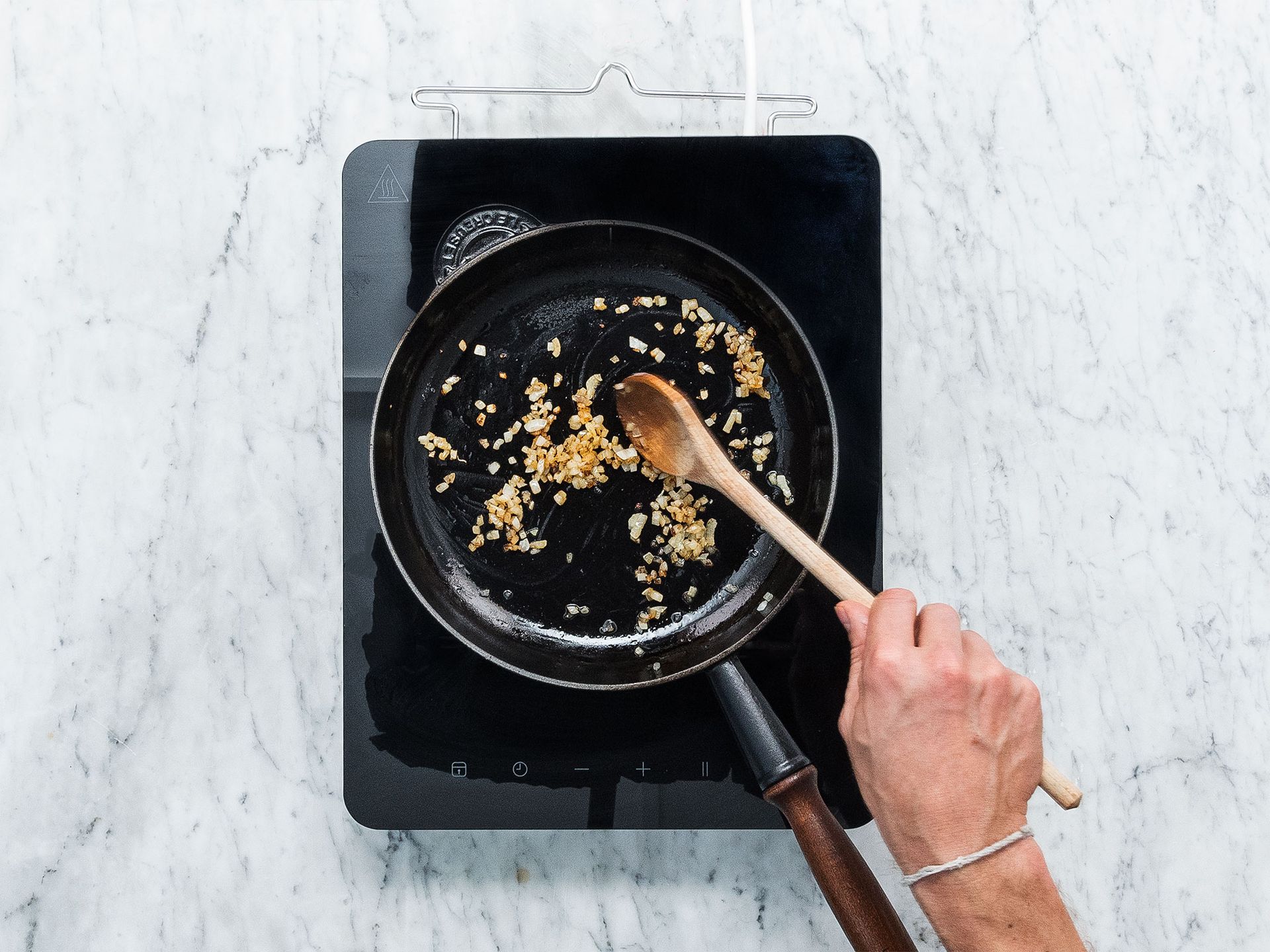 Pasta with quick tomato sauce | Recipe | Kitchen Stories
