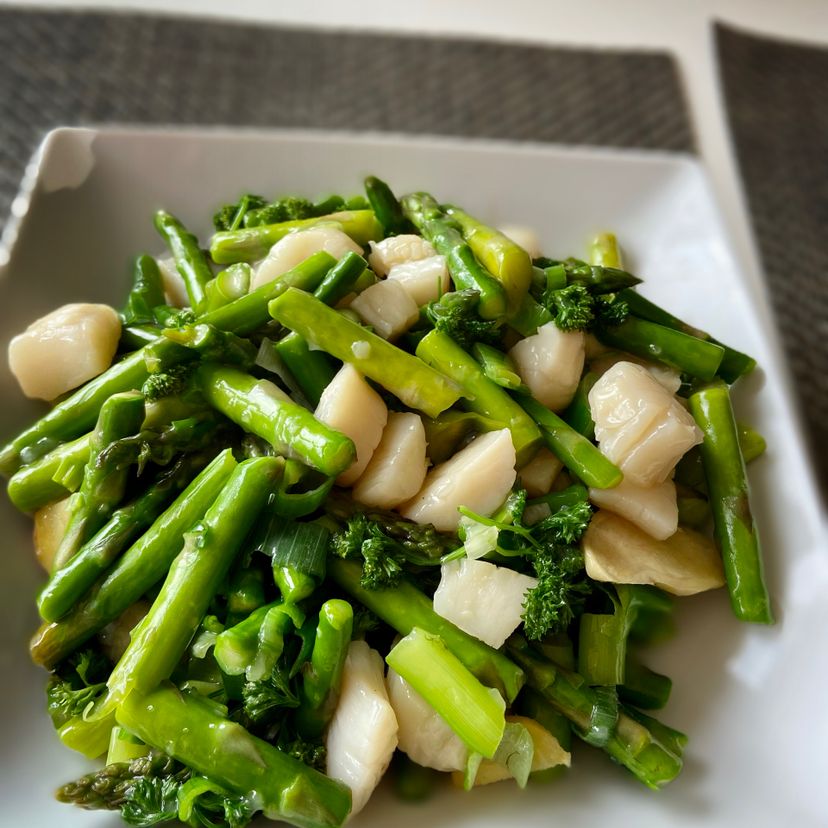 Scallop asparagus stir fry