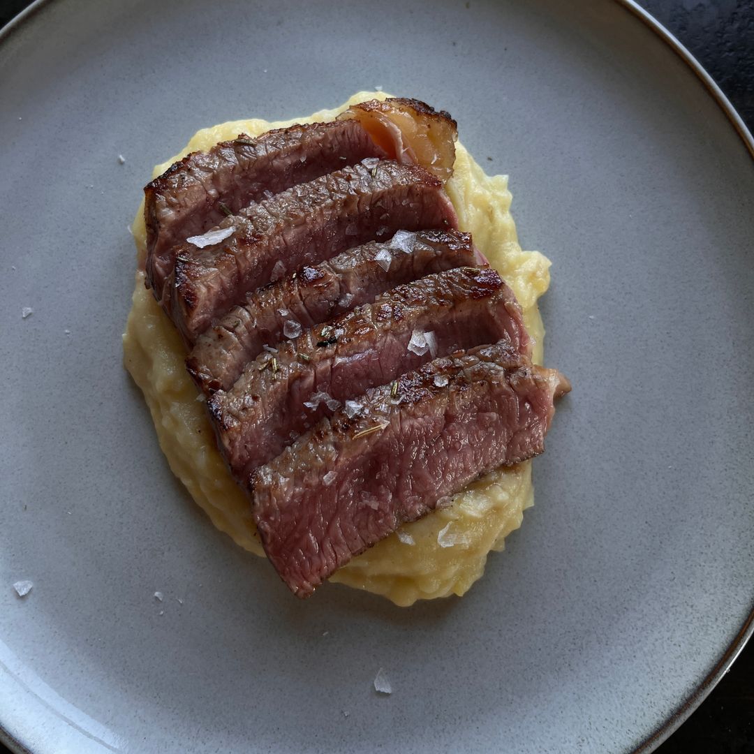 Steak mit Nussbutter-Kartoffelpüree