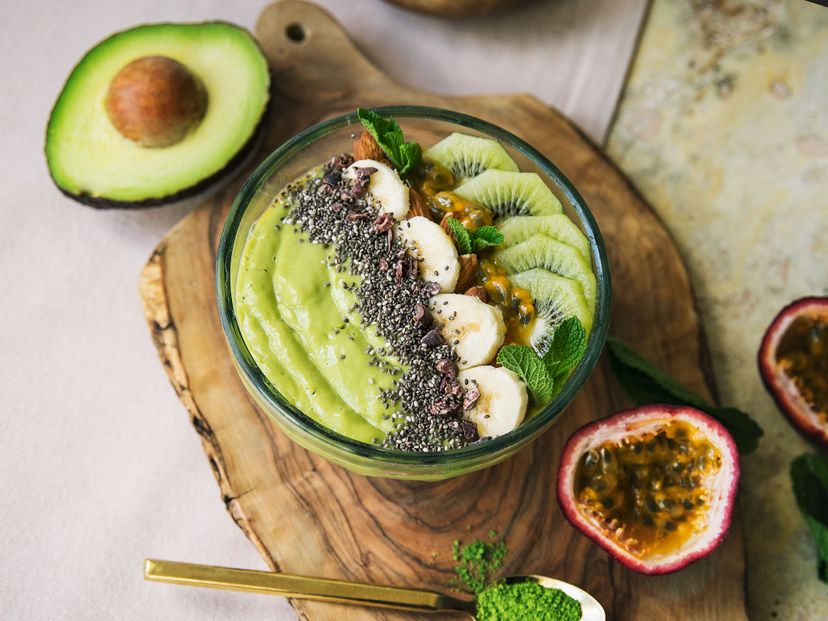 Matcha Smoothie Bowl mit Chiasamen