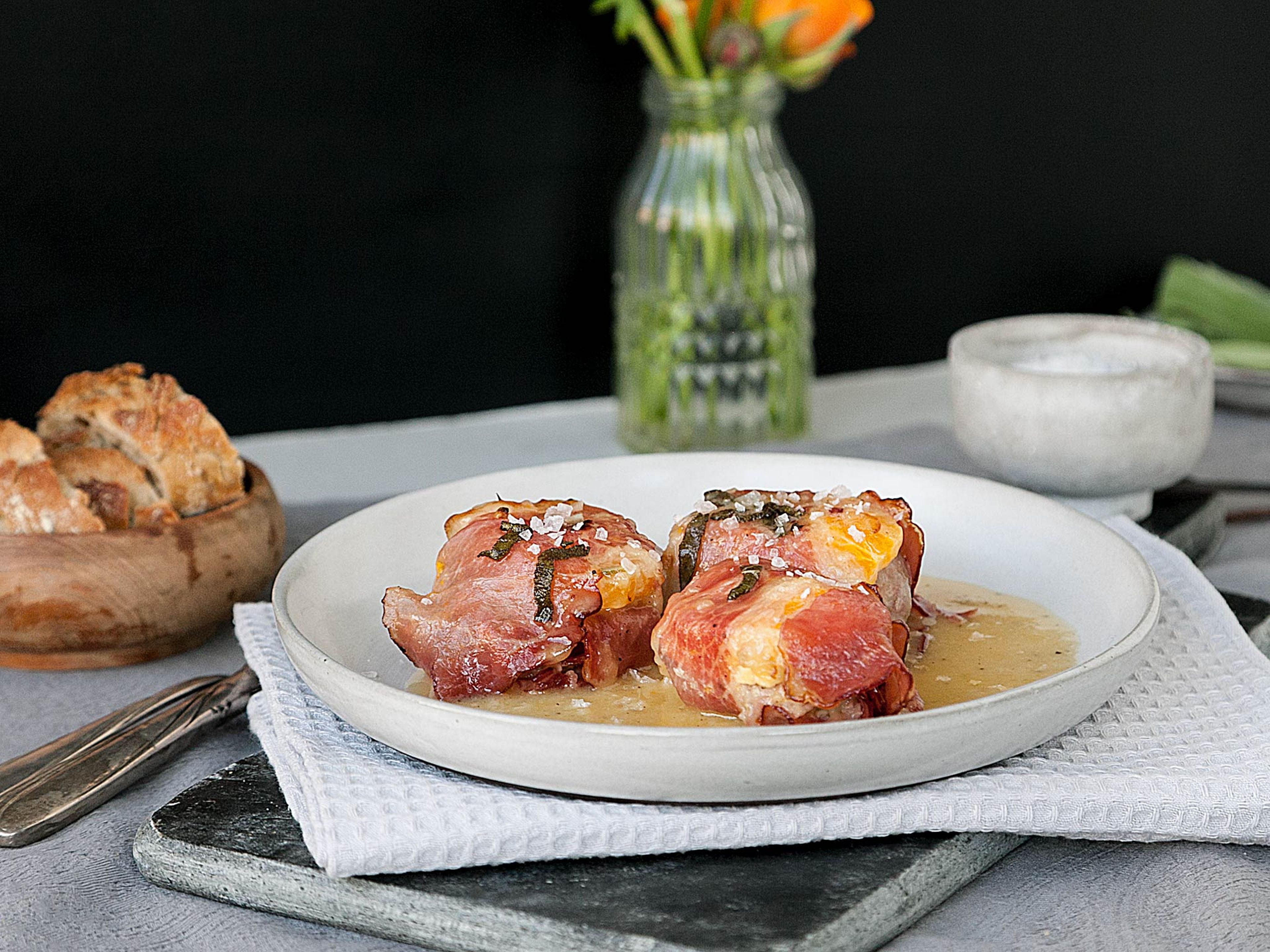 Schweinefilet mit Clementinen-Salbei-Soße