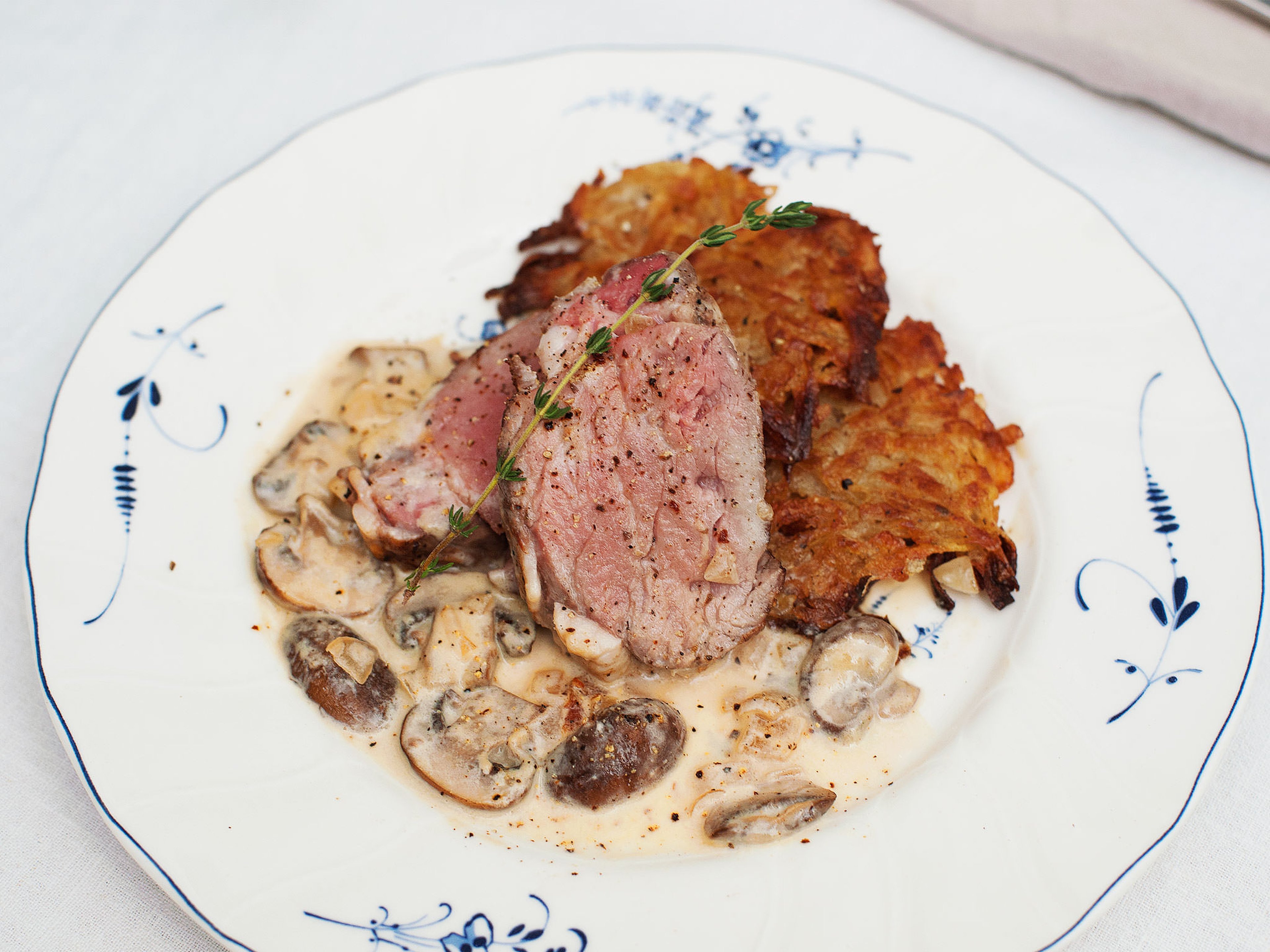 Kalbsfilet in Pilzrahmsoße