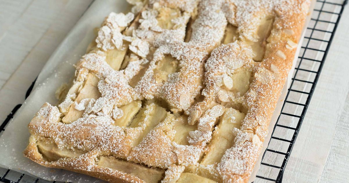 Schneller Apfelkuchen vom Blech | Rezept | Kitchen Stories