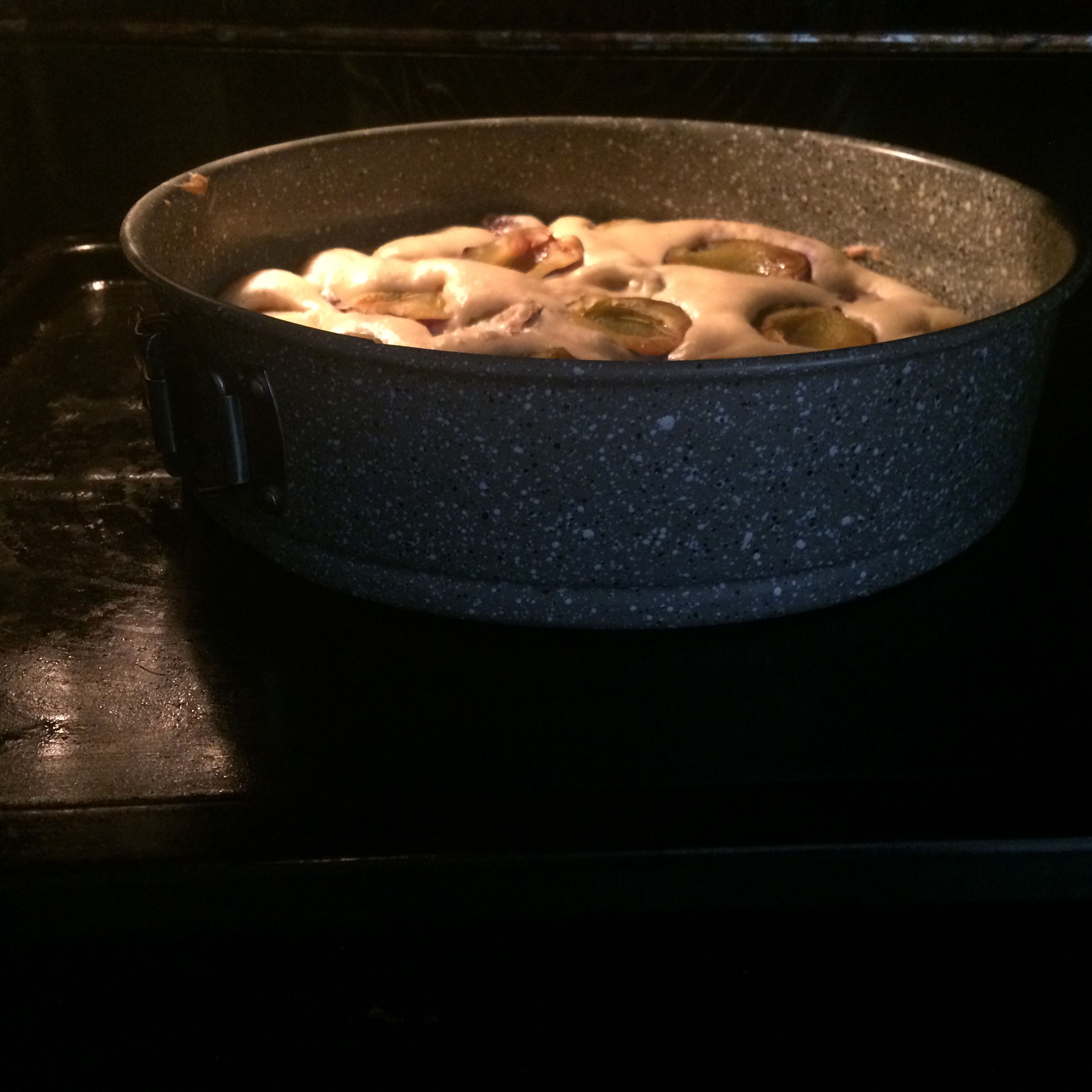 Bake in 180°C, 40-50 min.