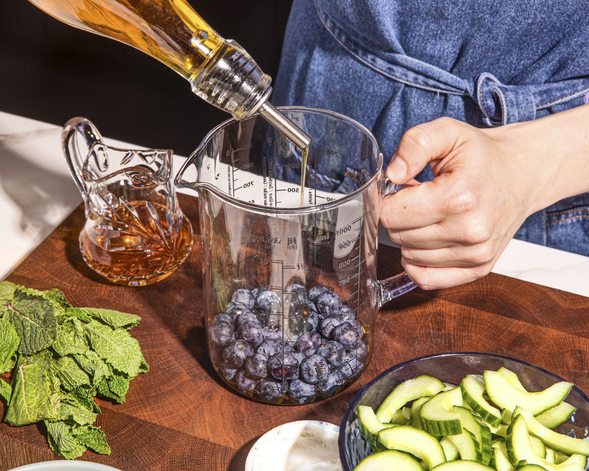 Heidelbeer-Salatbowl mit Kräuter-Haselnuss-Hirse | Rezept | Kitchen Stories