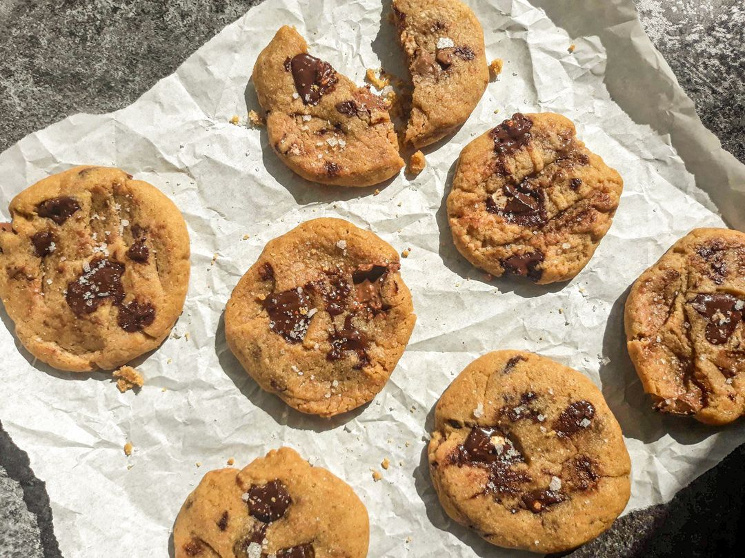 Brown butter chocolate chip cookies with Toblerone chunks