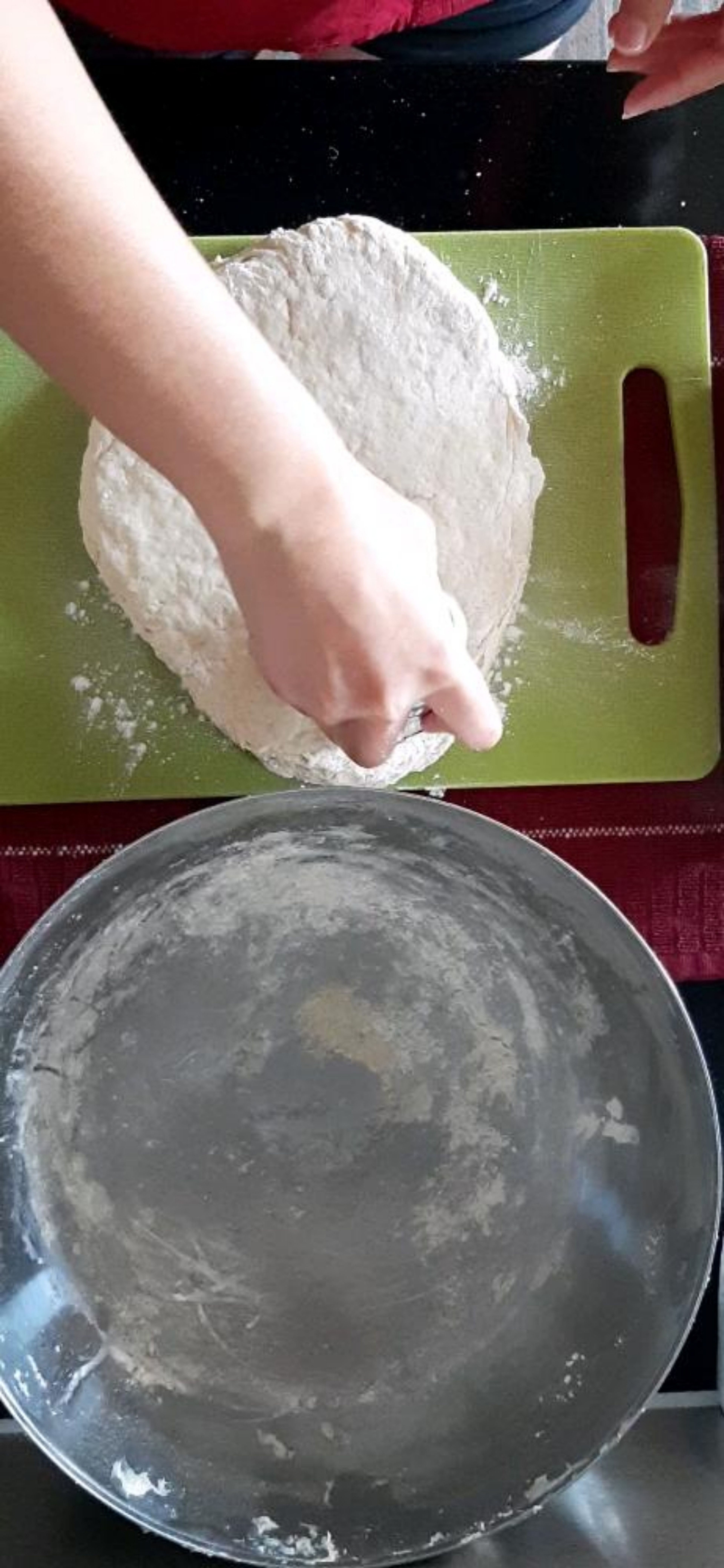 Cut rounds of dough with a cookie cutter or with a glass like I did. You can roll the remainining dough again and cut more rounds.