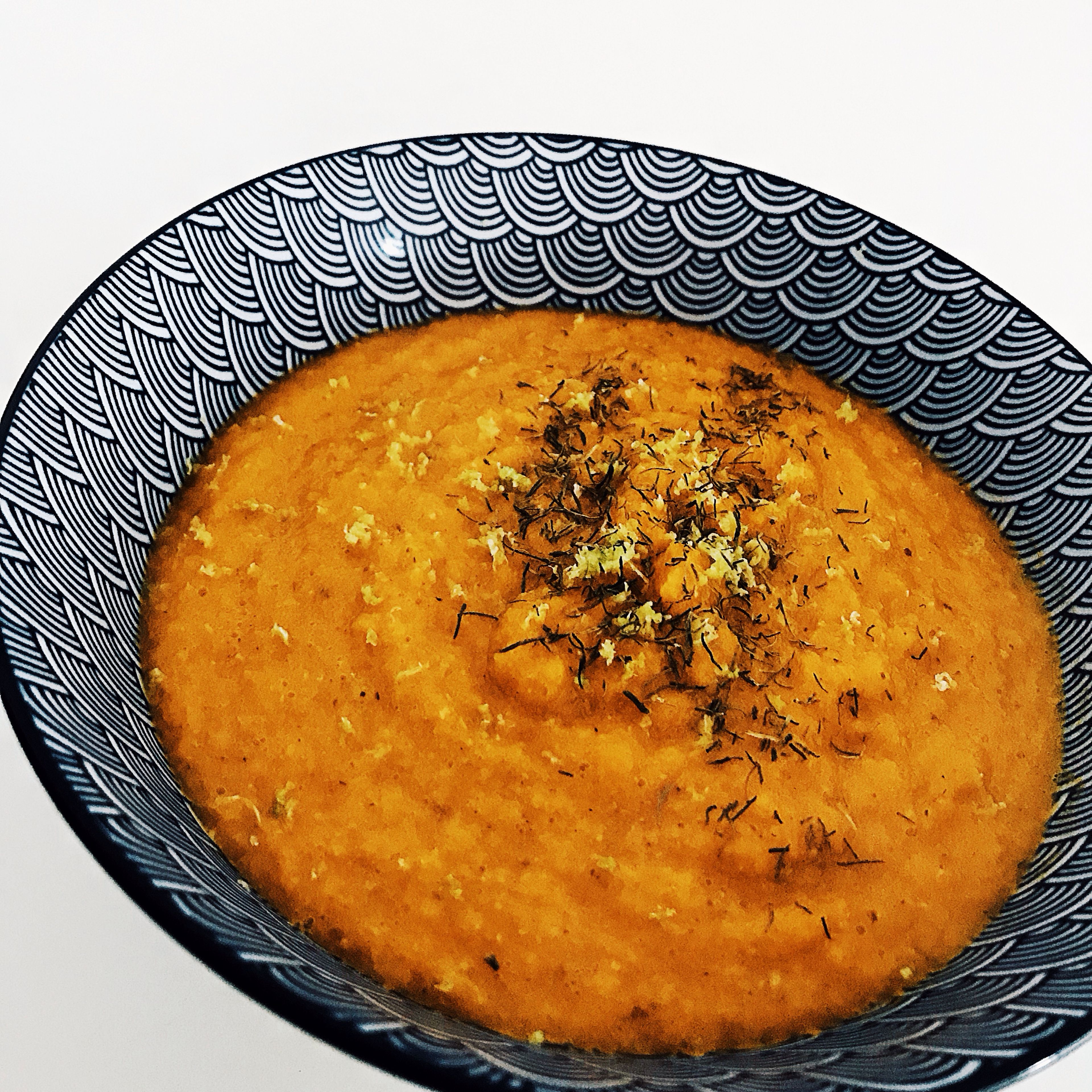 Karotten-Mais-Limetten Suppe