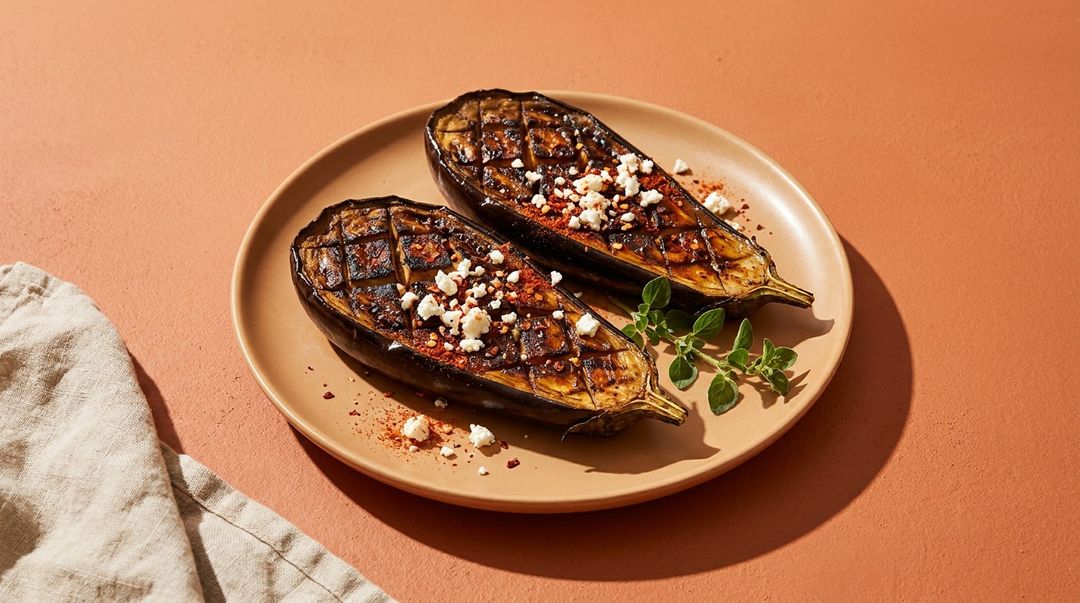 Vegetarisch vom Rost: gegrillte Aubergine und Feta