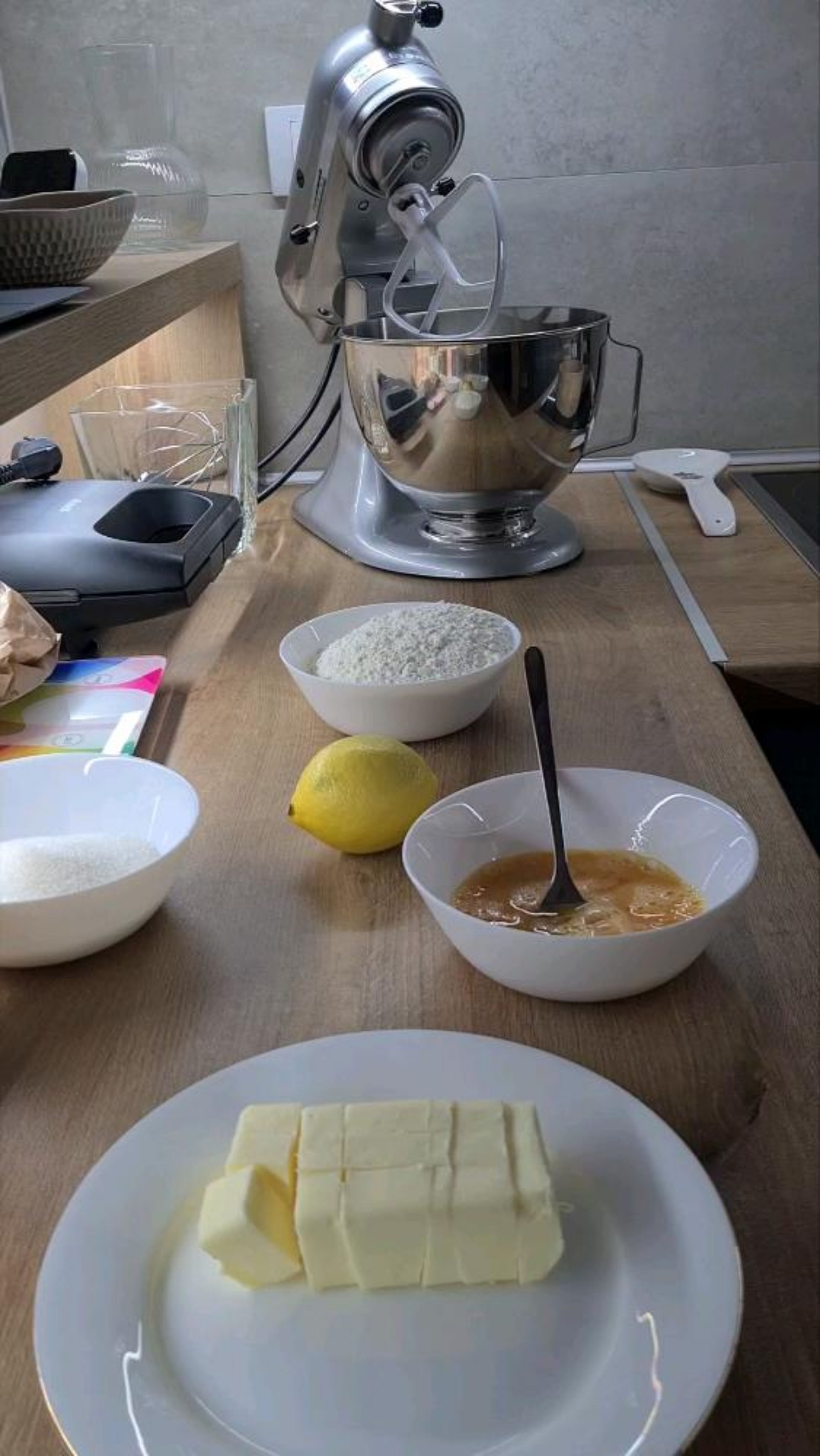Beat butter (room temperature), sugar and lemon zest