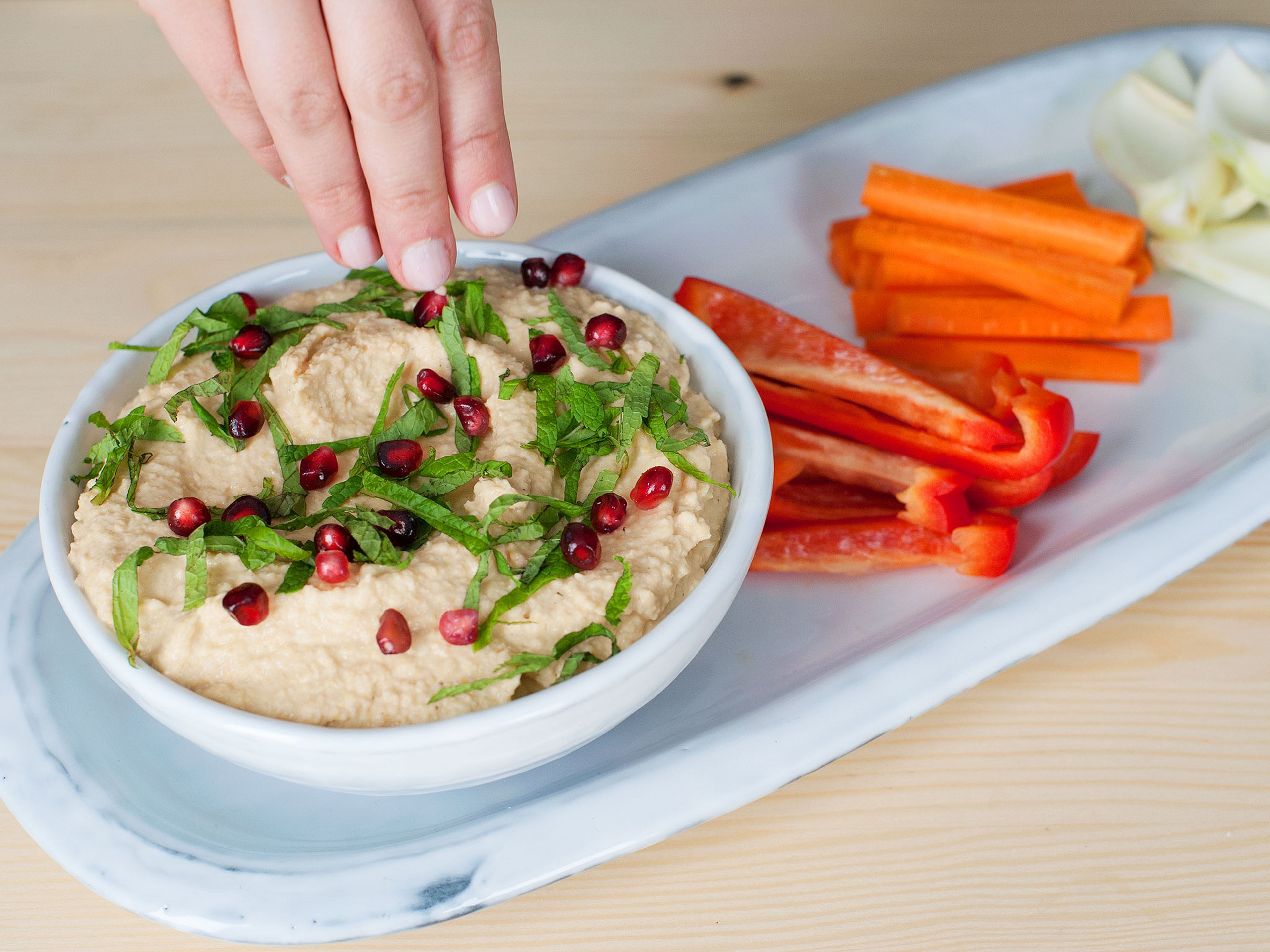 Chickpea-yogurt dip