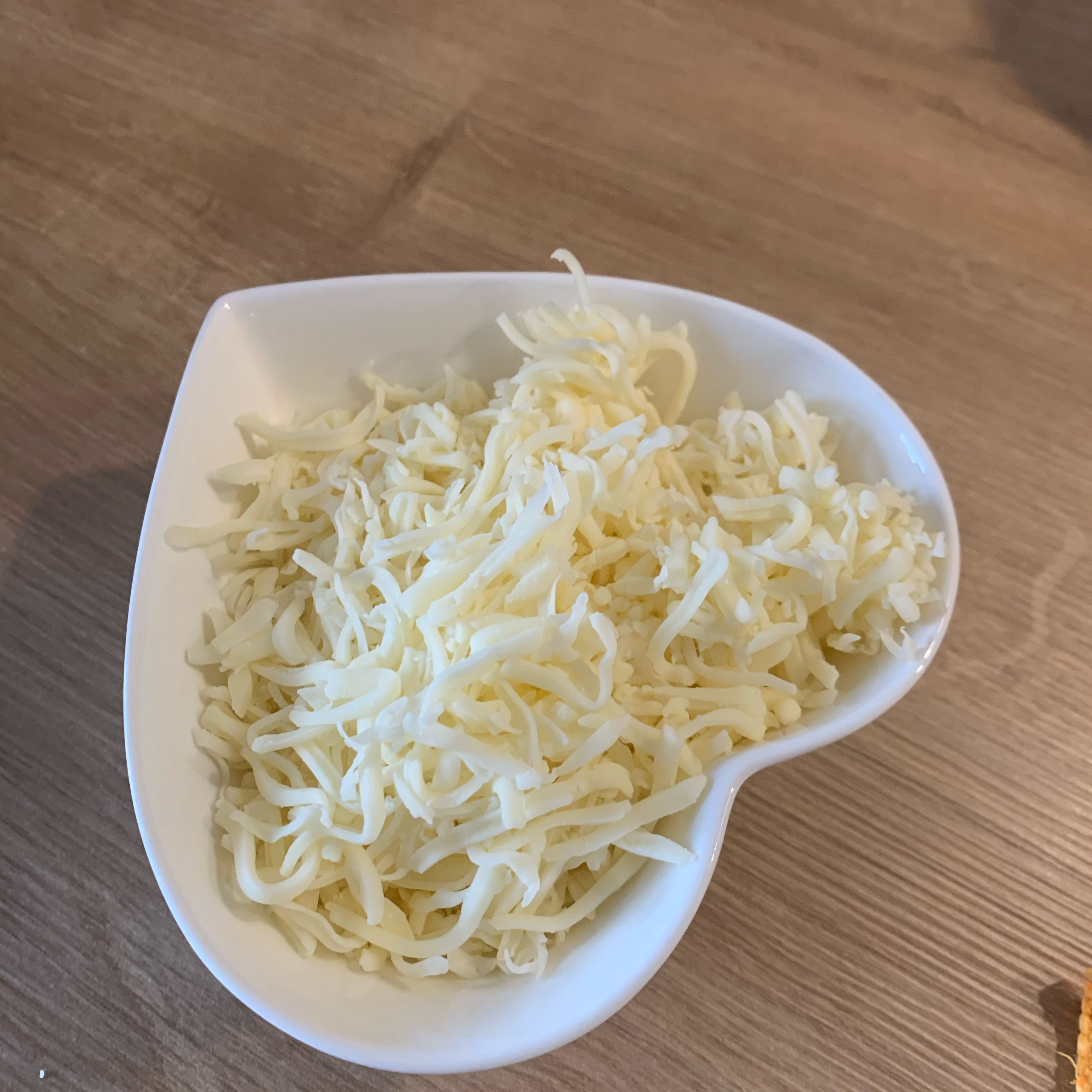 Auflauf mit Käse oder mozzarella bedeken