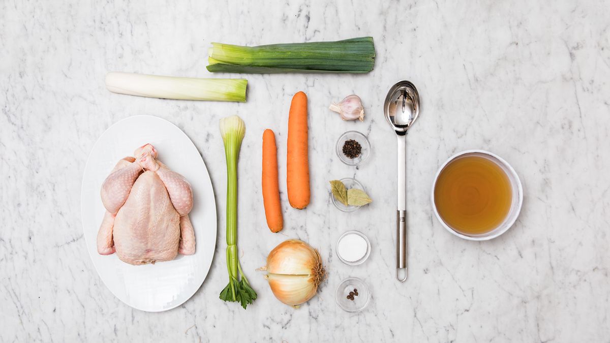 Homemade chicken stock | Recipe | Kitchen Stories