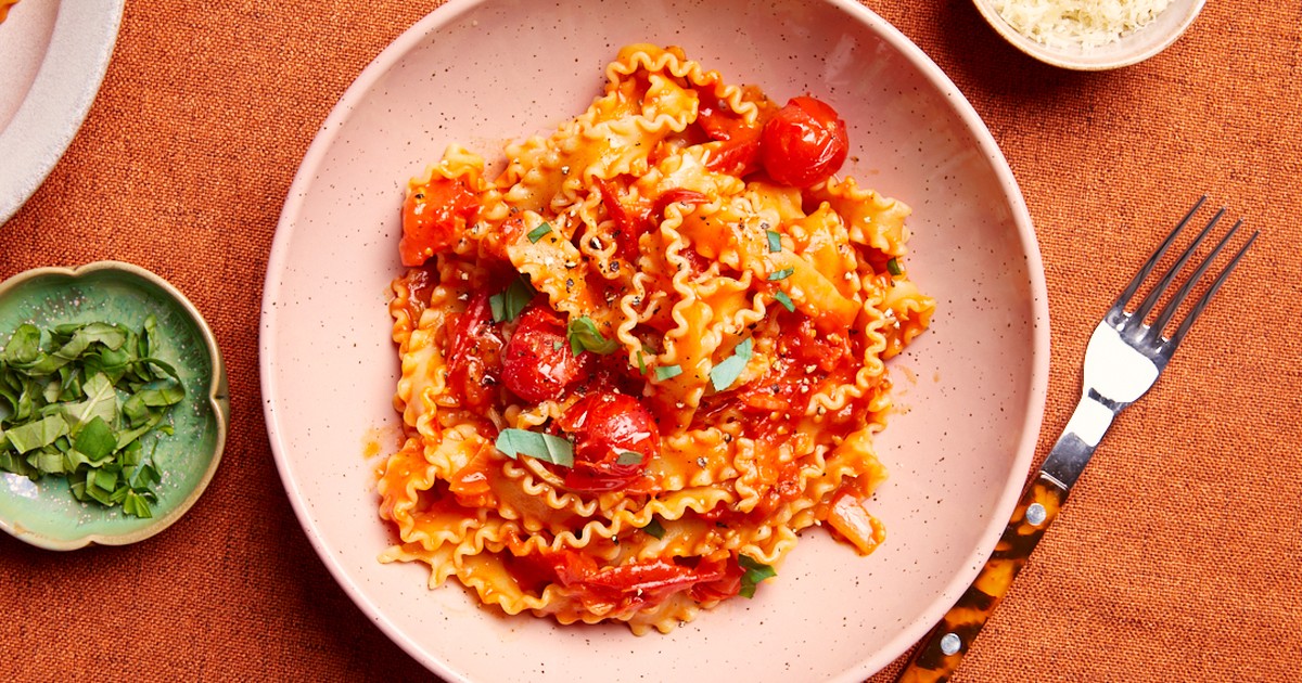 Schnelle Tomatensauce aus frischen Tomaten | Rezept | Kitchen Stories