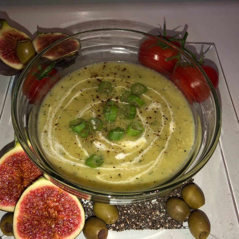 Cremige Zucchini Suppe