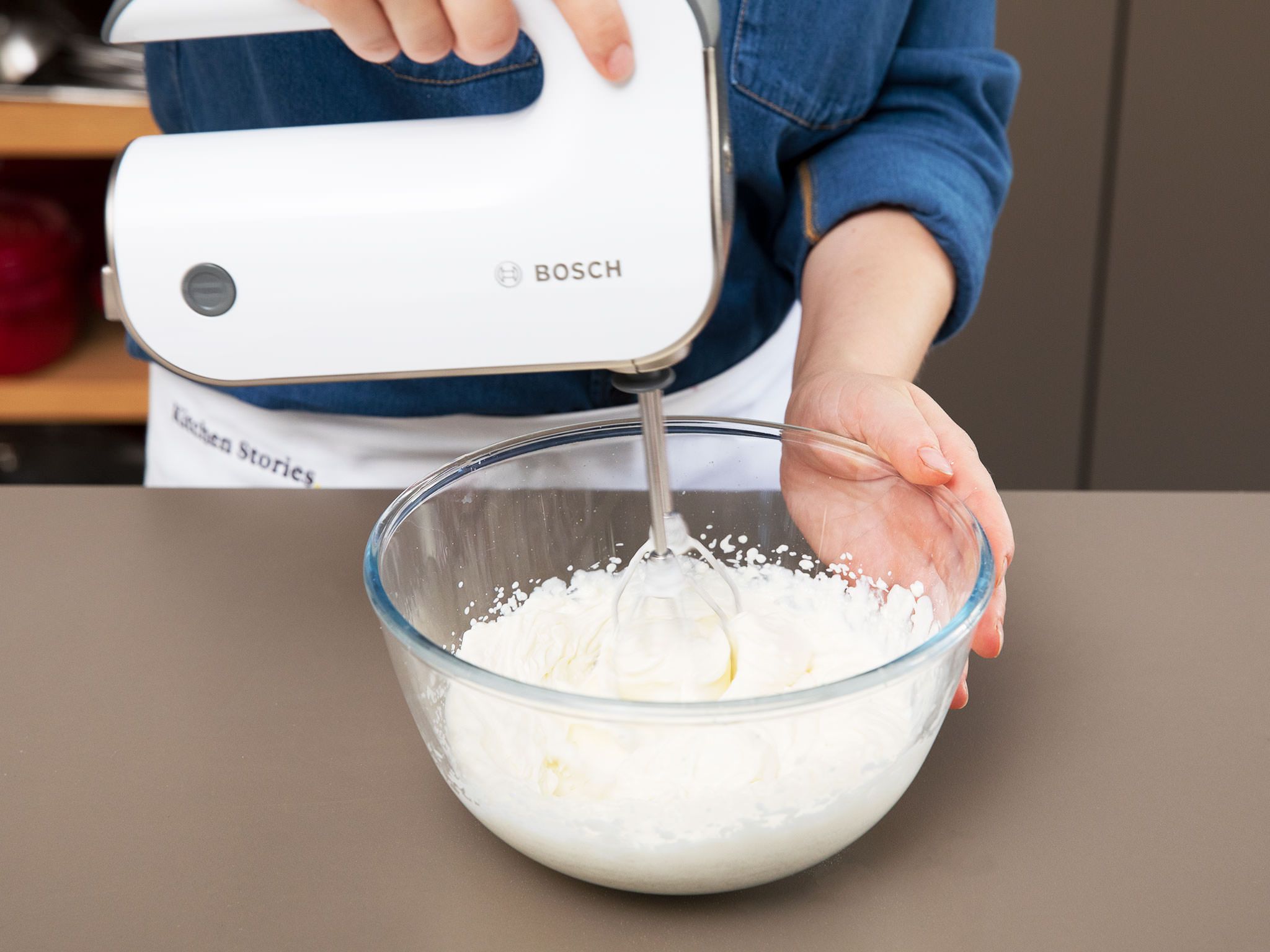 Cherry parfait with chocolate cookies | Recipe | Kitchen Stories